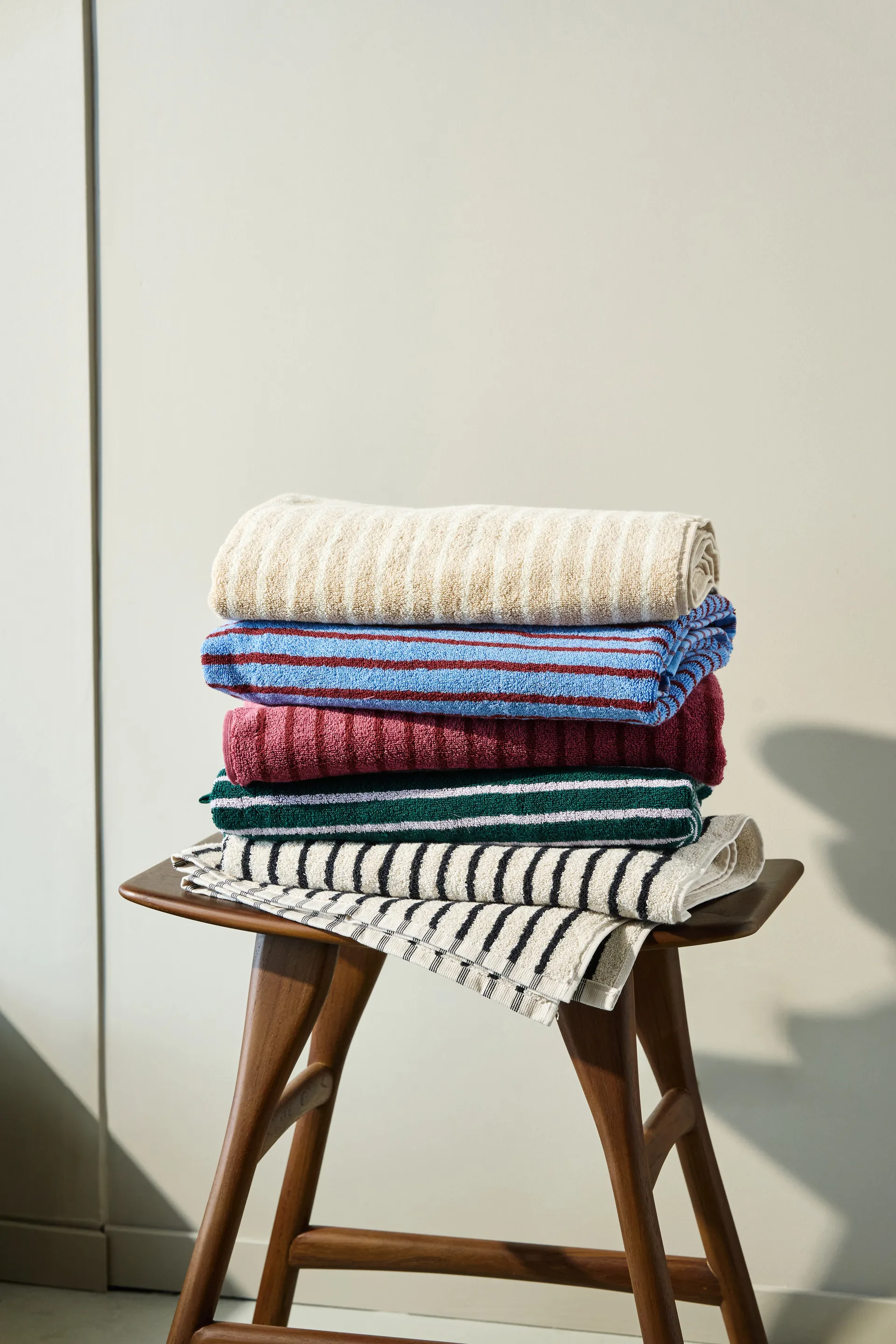 Drift badehåndkle 70x140 cm, Beige-hvit Scandi Living