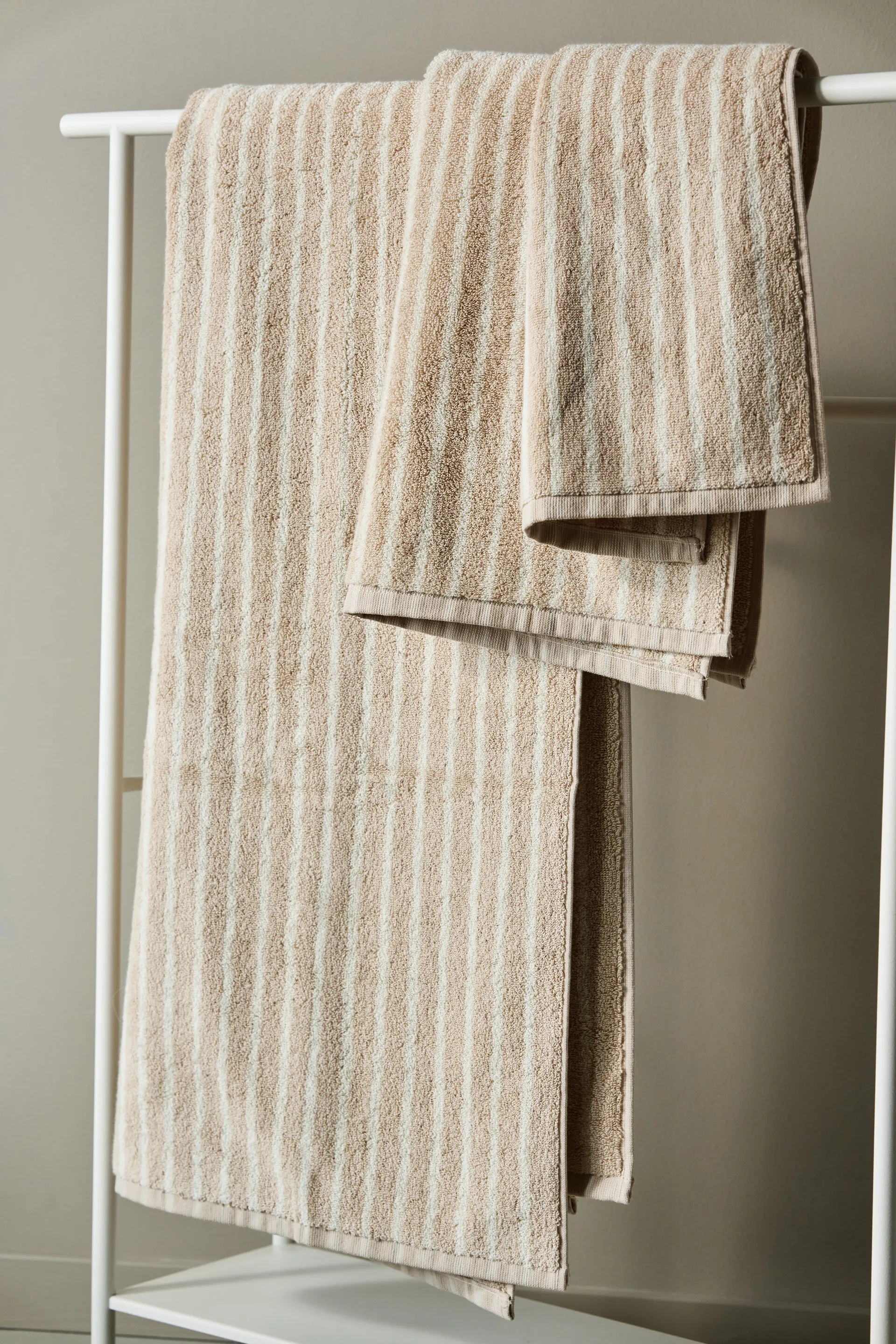 Drift håndklesett 4 deler - Beige-hvit,  Scandi Living