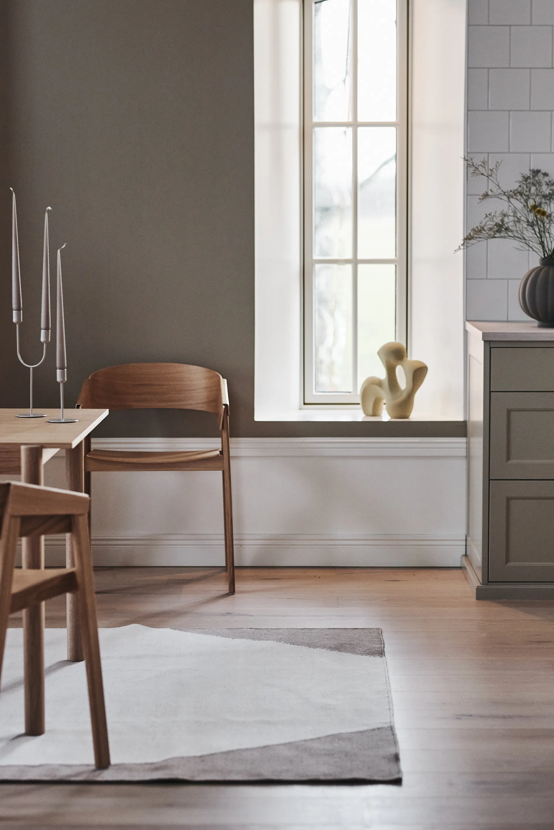 Flow ullteppe hvit-beige, 170x240 cm Scandi Living