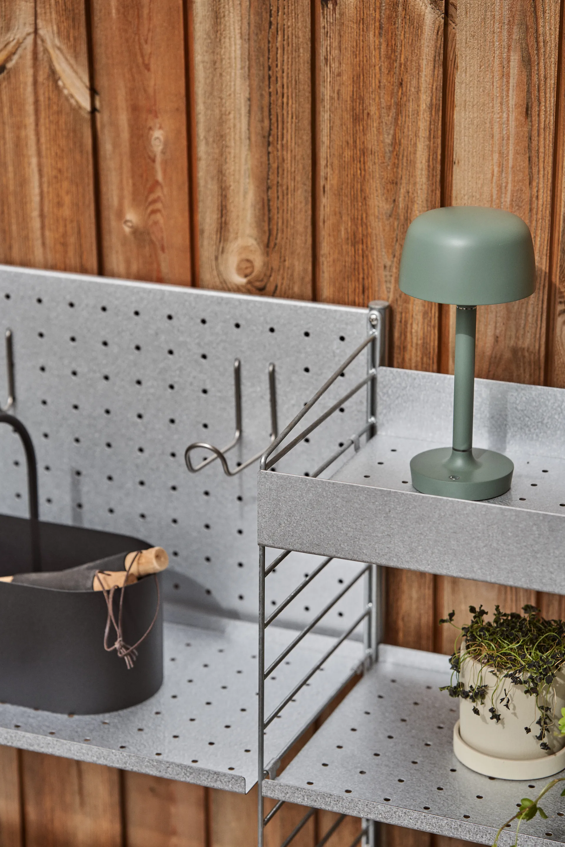 Halo bærbar bordlampe 25,5 cm, Green Scandi Living