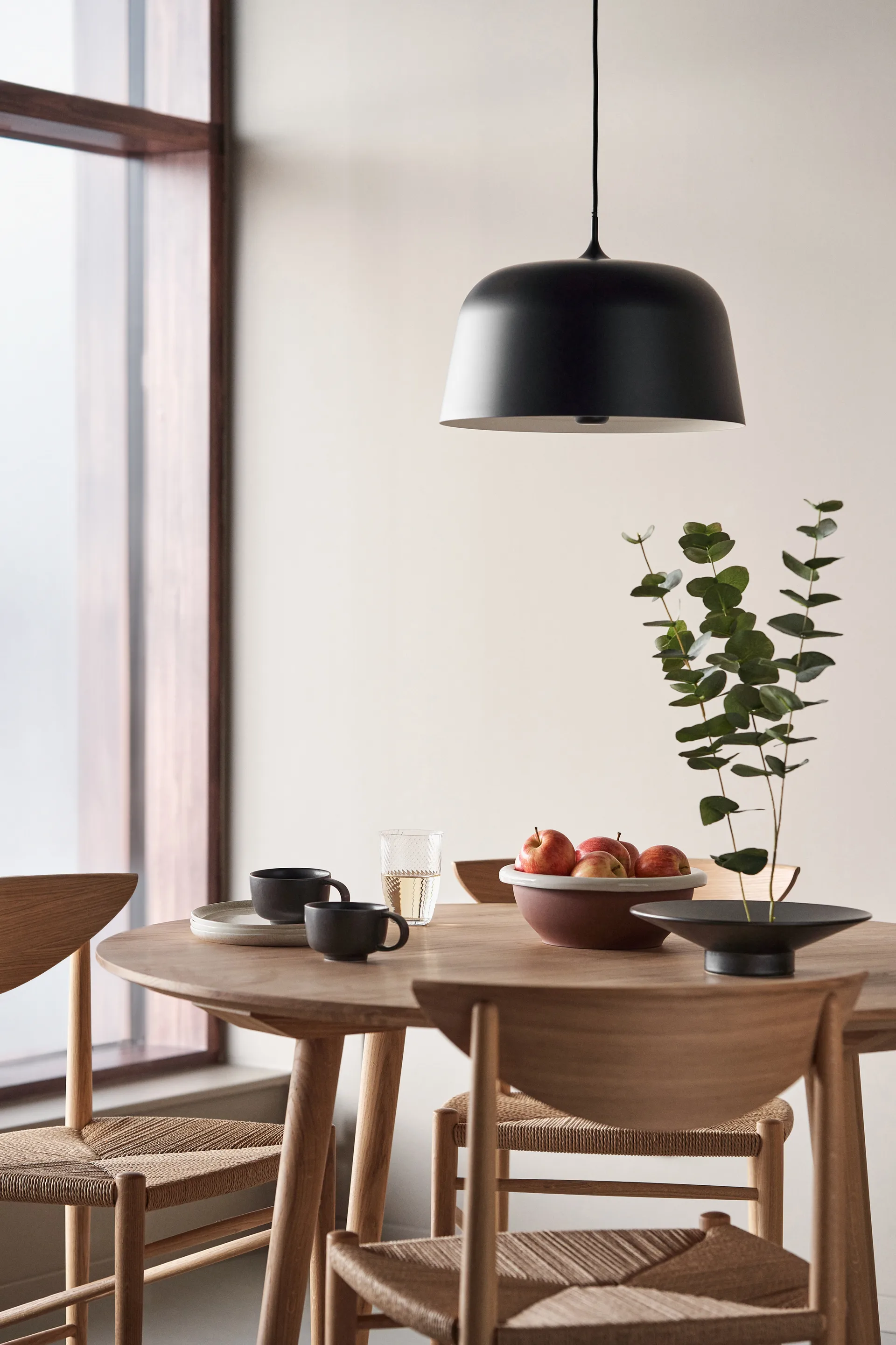Halo taklampe Ø38 cm, Black Scandi Living