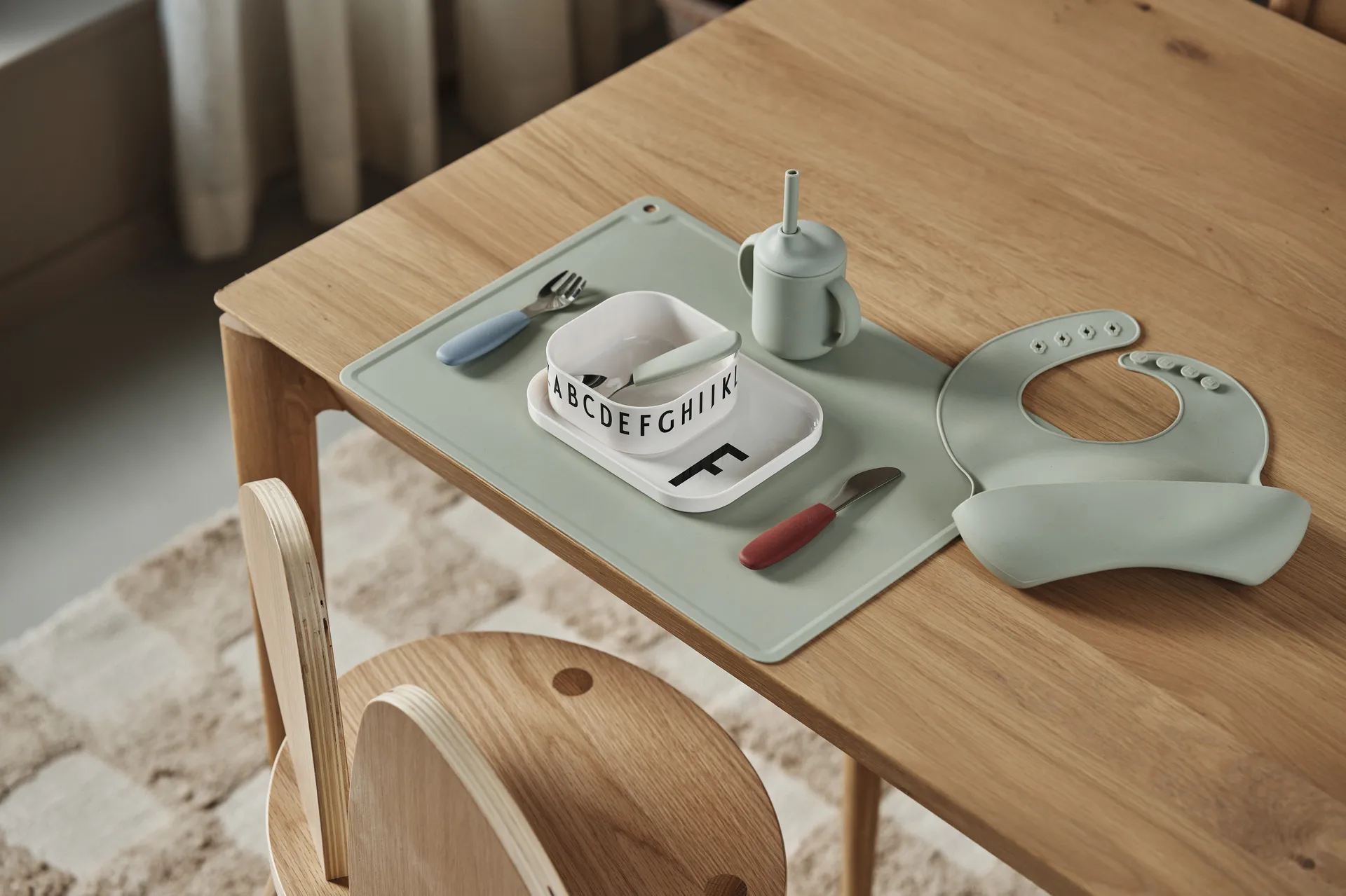 Loula bordbrikke silikon, Green Scandi Living