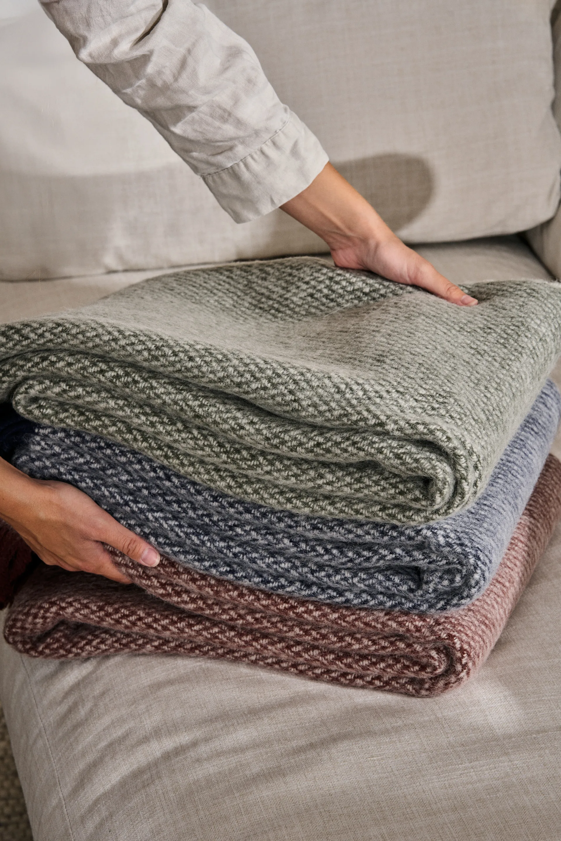 Sandstone ullpledd 130x180 cm, Khaki grønn Scandi Living