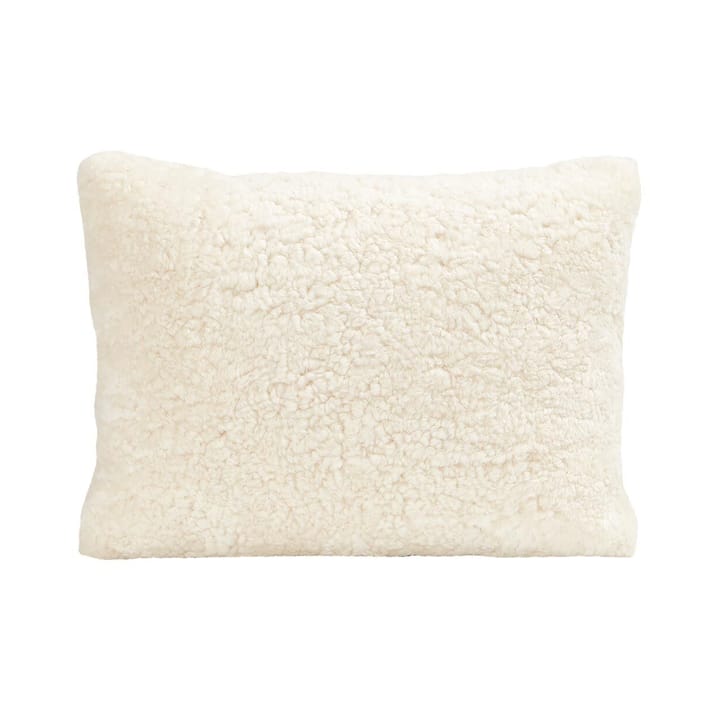 Shepherd Lina saueskinnspute 40 x 30 cm - creme - Shepherd of Sweden
