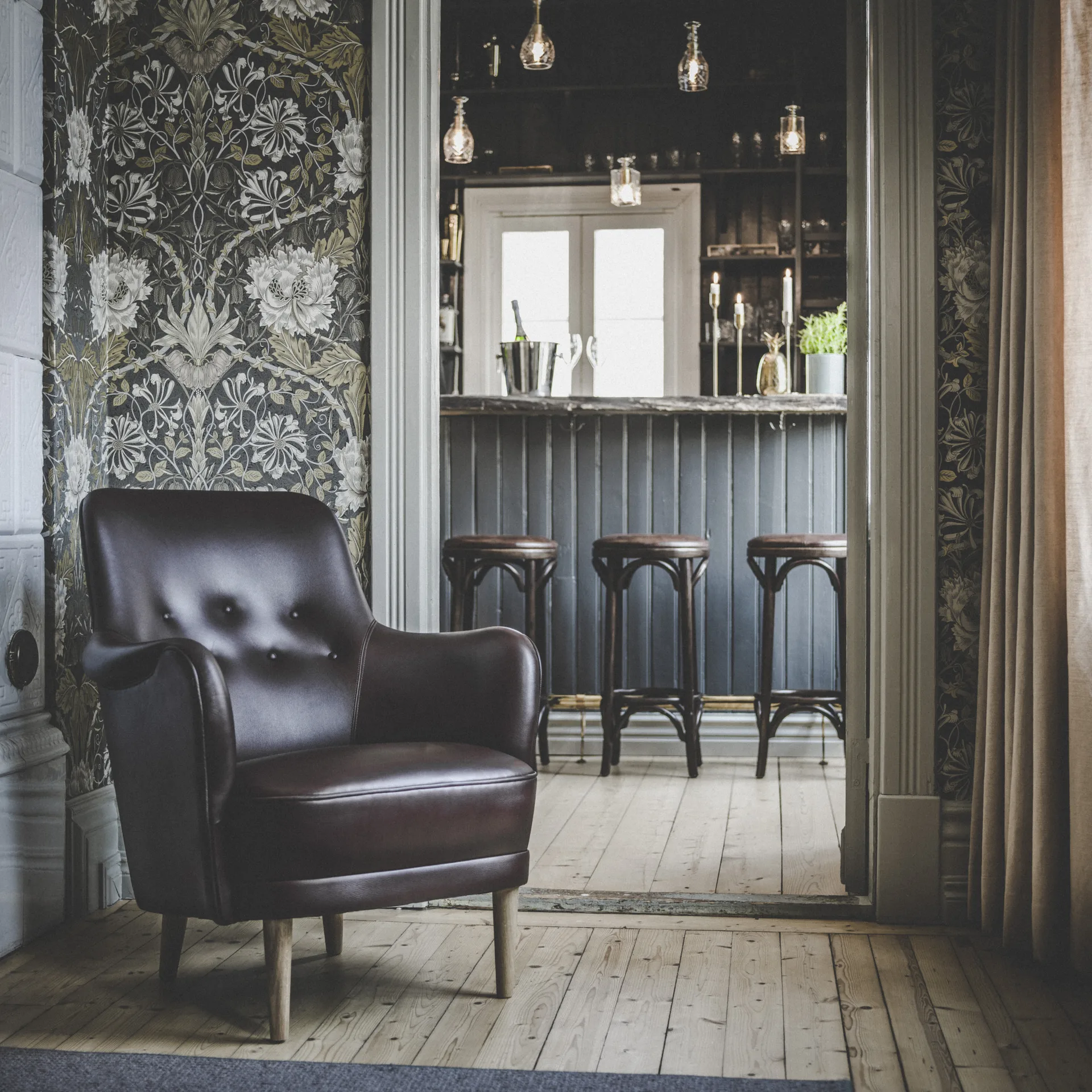 Samsas lenestol, Rustical 33286 brun-eikben Sjögren