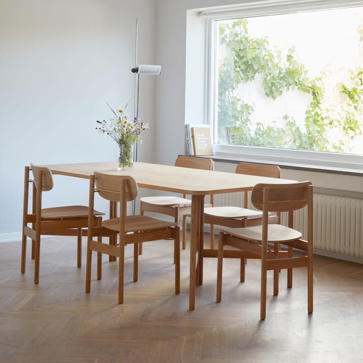 Vester stol, eik oljet Skagerak