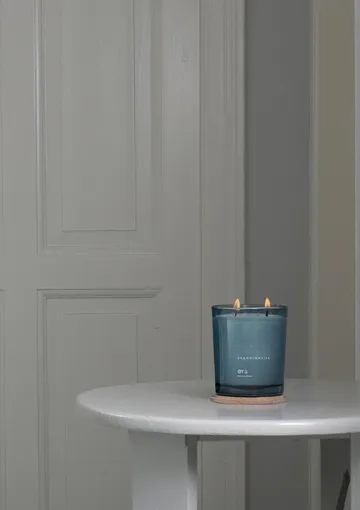 Øy duftlys - 350 g, 2 veker - Skandinavisk