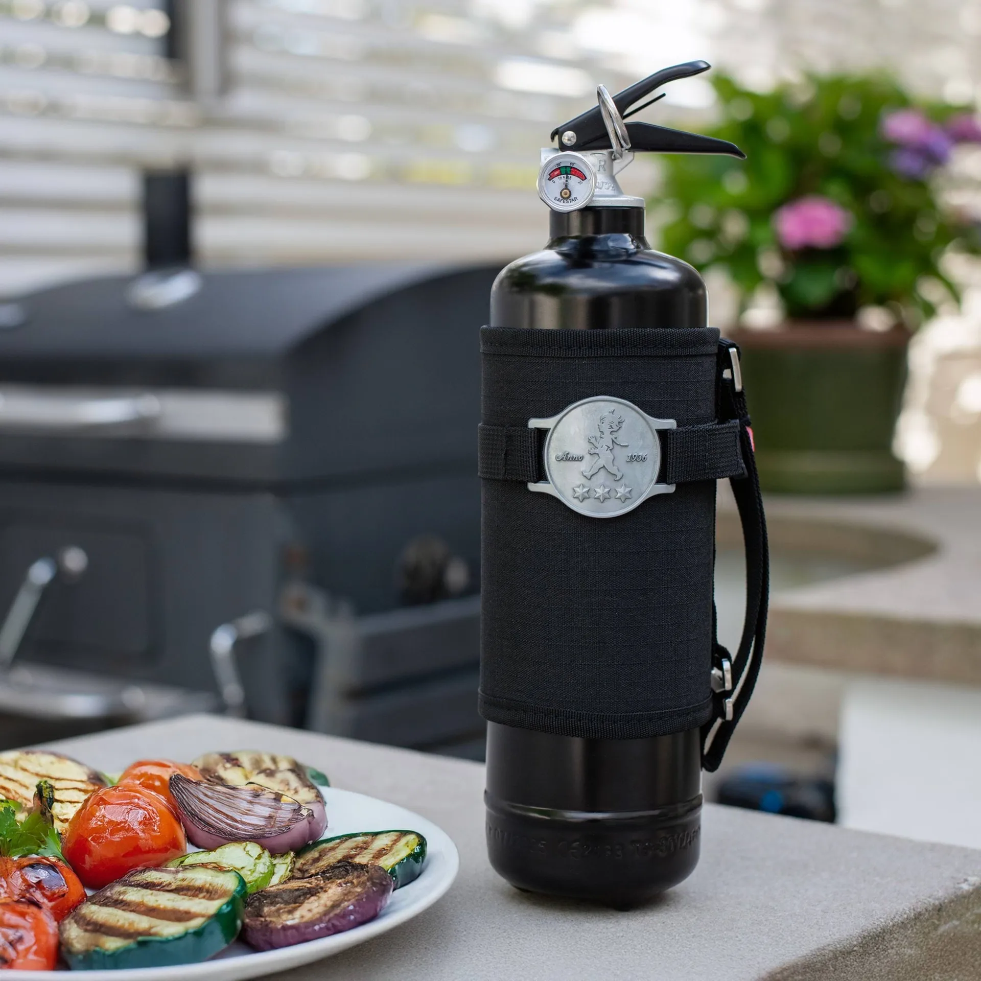 Solstickan brannslukker 1 kg, Outdoor edition, Svart Solstickan Design