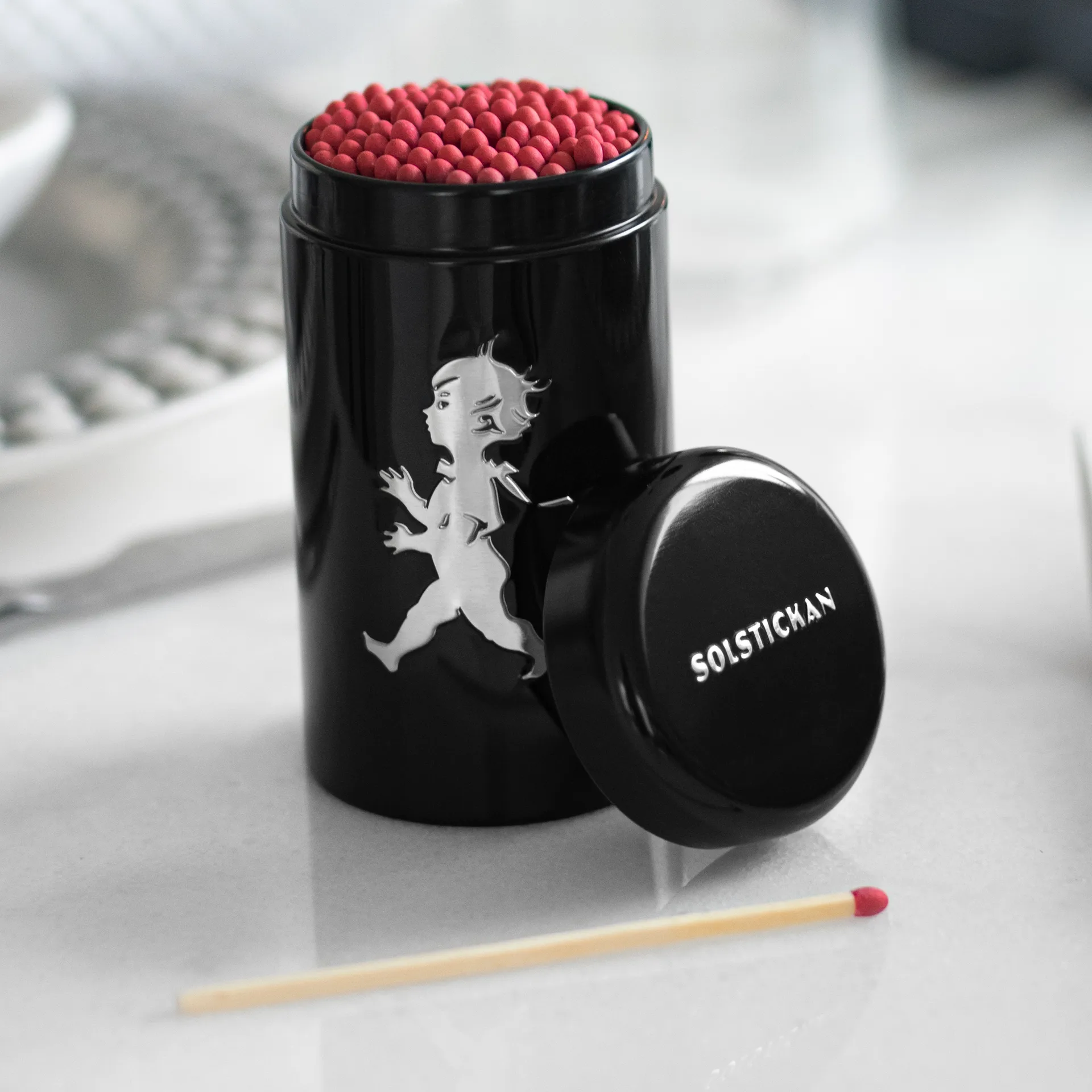 Solstickan rør med fyrstikker 100-pakning, Svart Solstickan Design