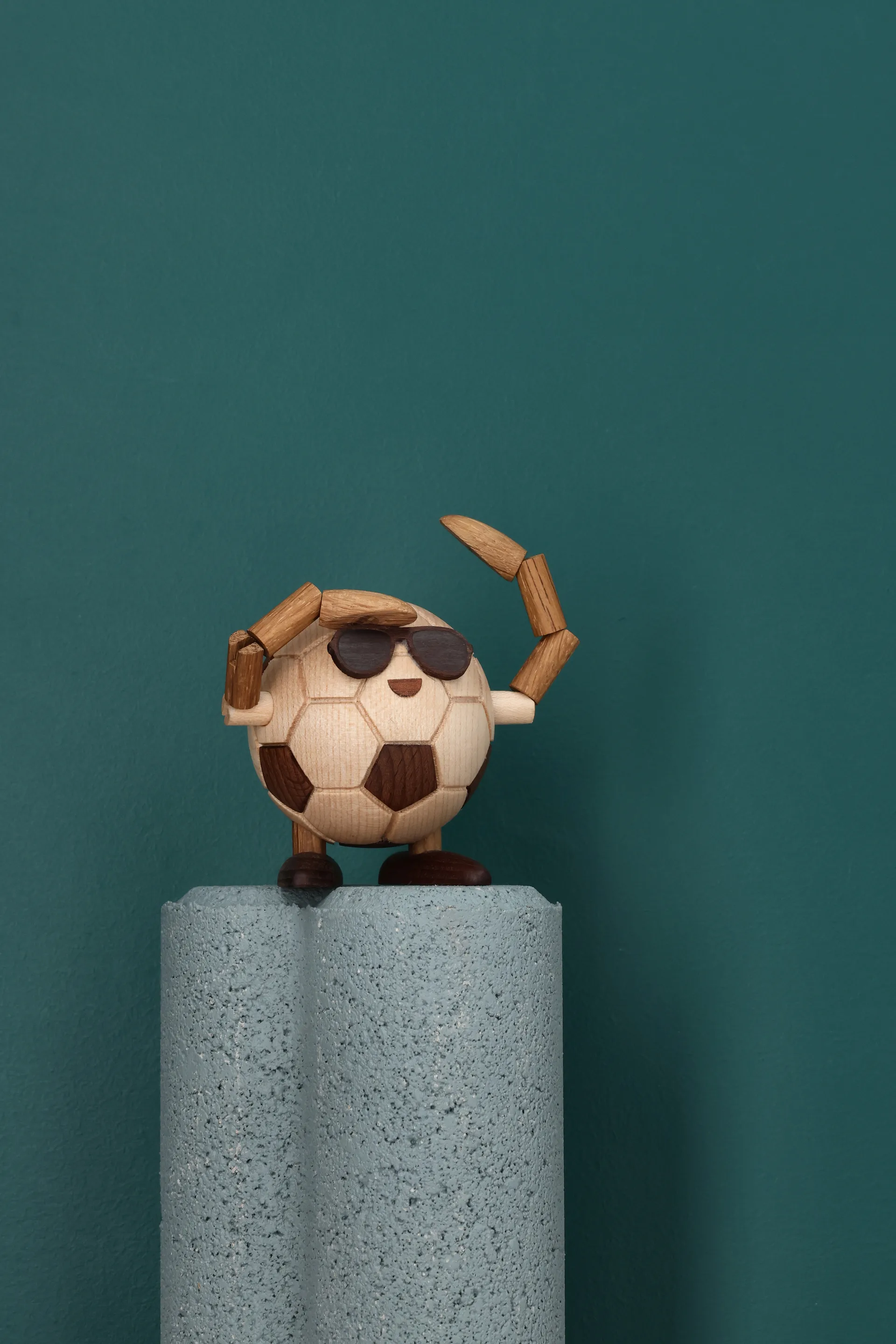 Billy Ball fotballfigur, Beige, 8x6,5x6,7 cm Spring Copenhagen