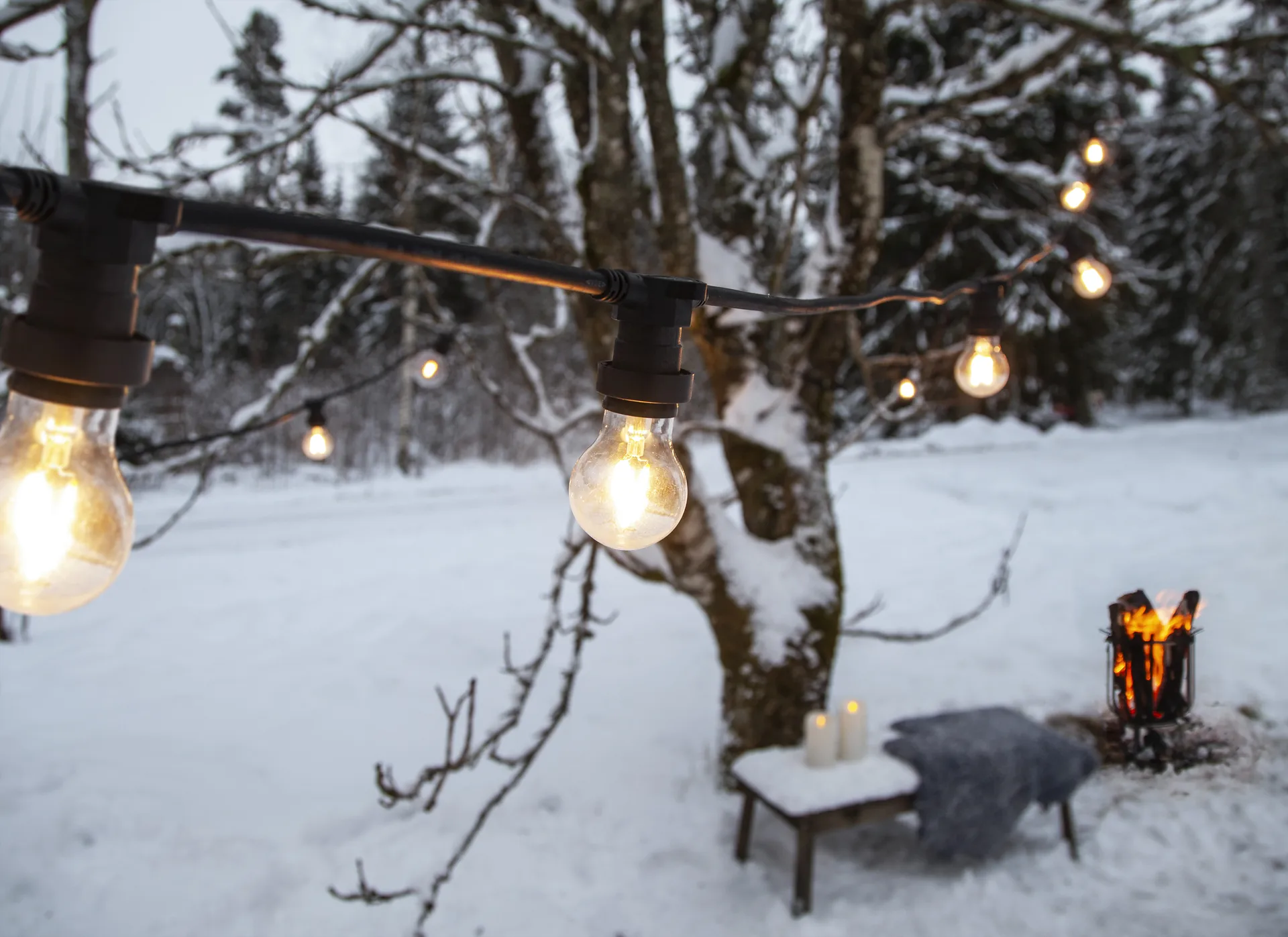 Connecta lysslynge E27 7,35 m, Svart Star Trading