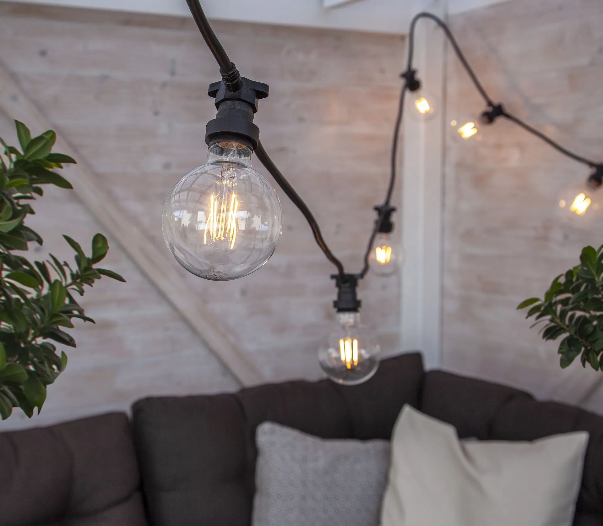 Star trading lyspære E27 G95 outdoor, Varmhvit, 70lm Star Trading