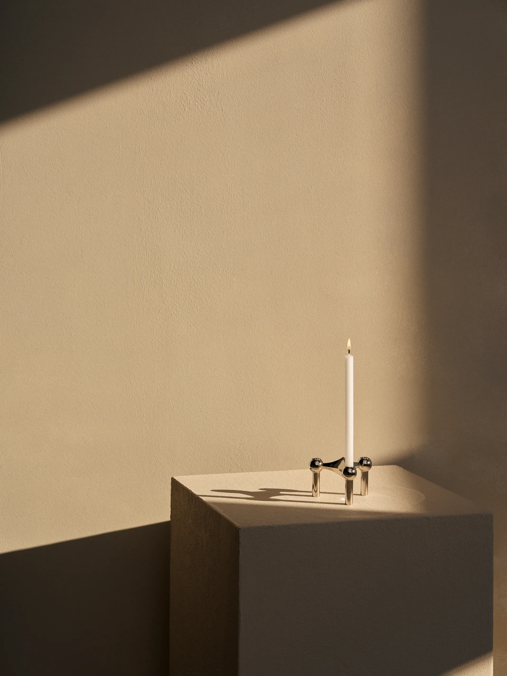 STOFF Nagel lysestake 3-pakning + lys 12-pakning STOFF Nagel