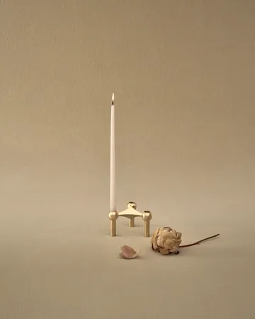 STOFF Nagel lysestake - Børstet messing - STOFF Nagel