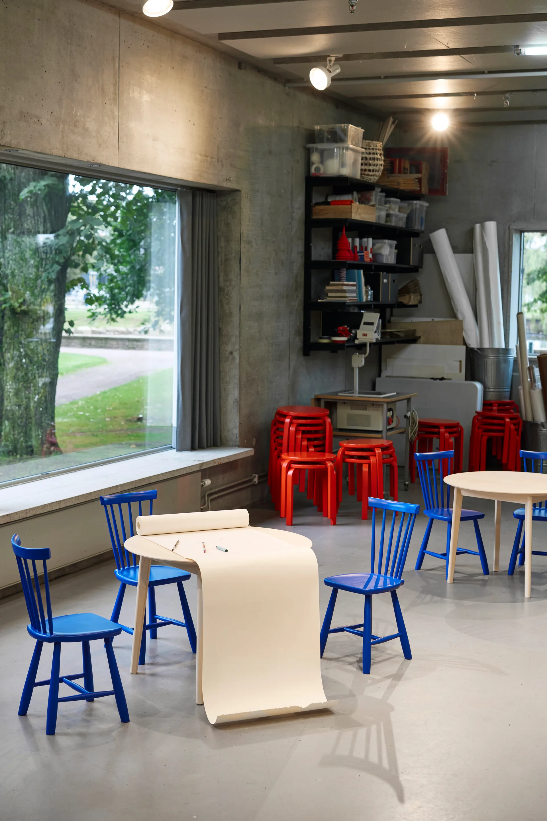 Emma sofabord Ø70 cm, Lys mattlakkert bjørk Stolab