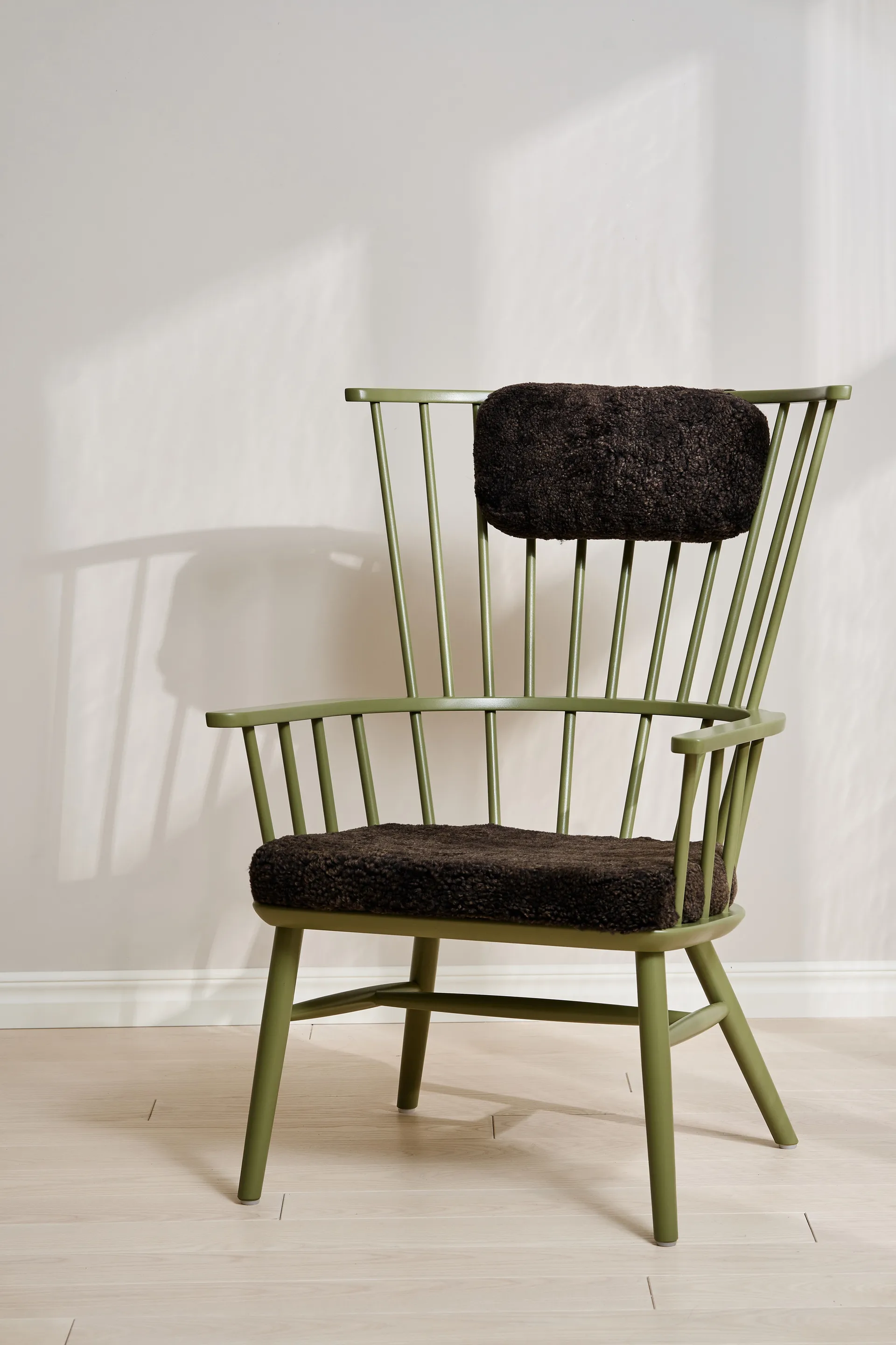 Henriette lenestol pute&nakkepute Olivengrønn-Espresso Stolab