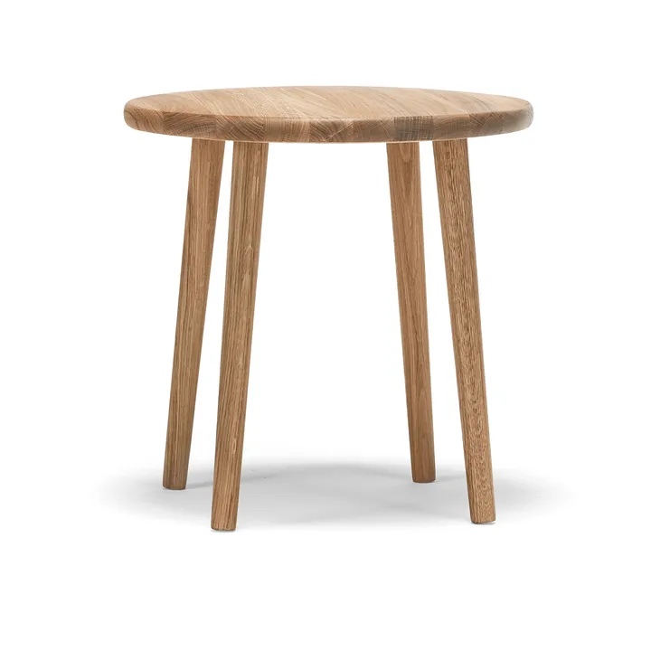 Miss Button rund krakk - Eik naturlig olje, lav, Ø44x45 cm - Stolab