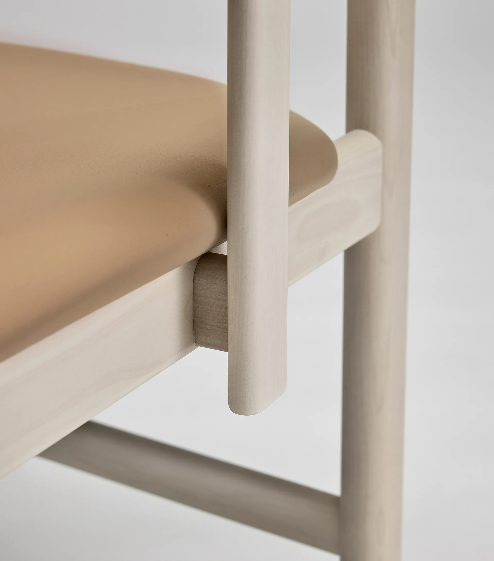 Pal armstol, Bjørk lys mattlakk-Elmosoft 22030 Stolab