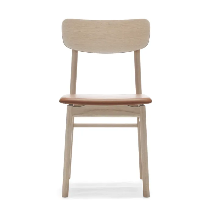 Prima Vista stol hvitoljet eik - Skinn Elmosoft 43807 cognac - Stolab