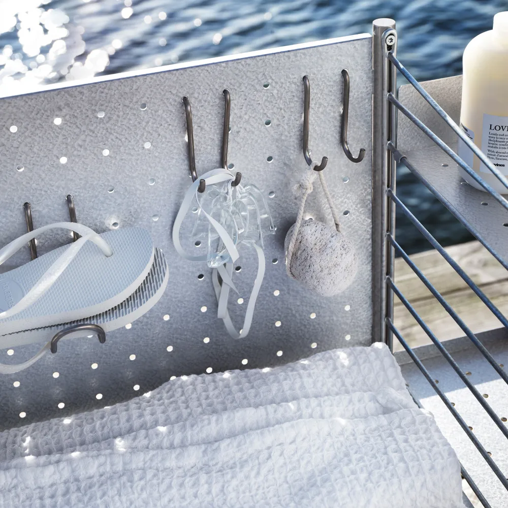 String Outdoor Frittstående panel, galvanisert String