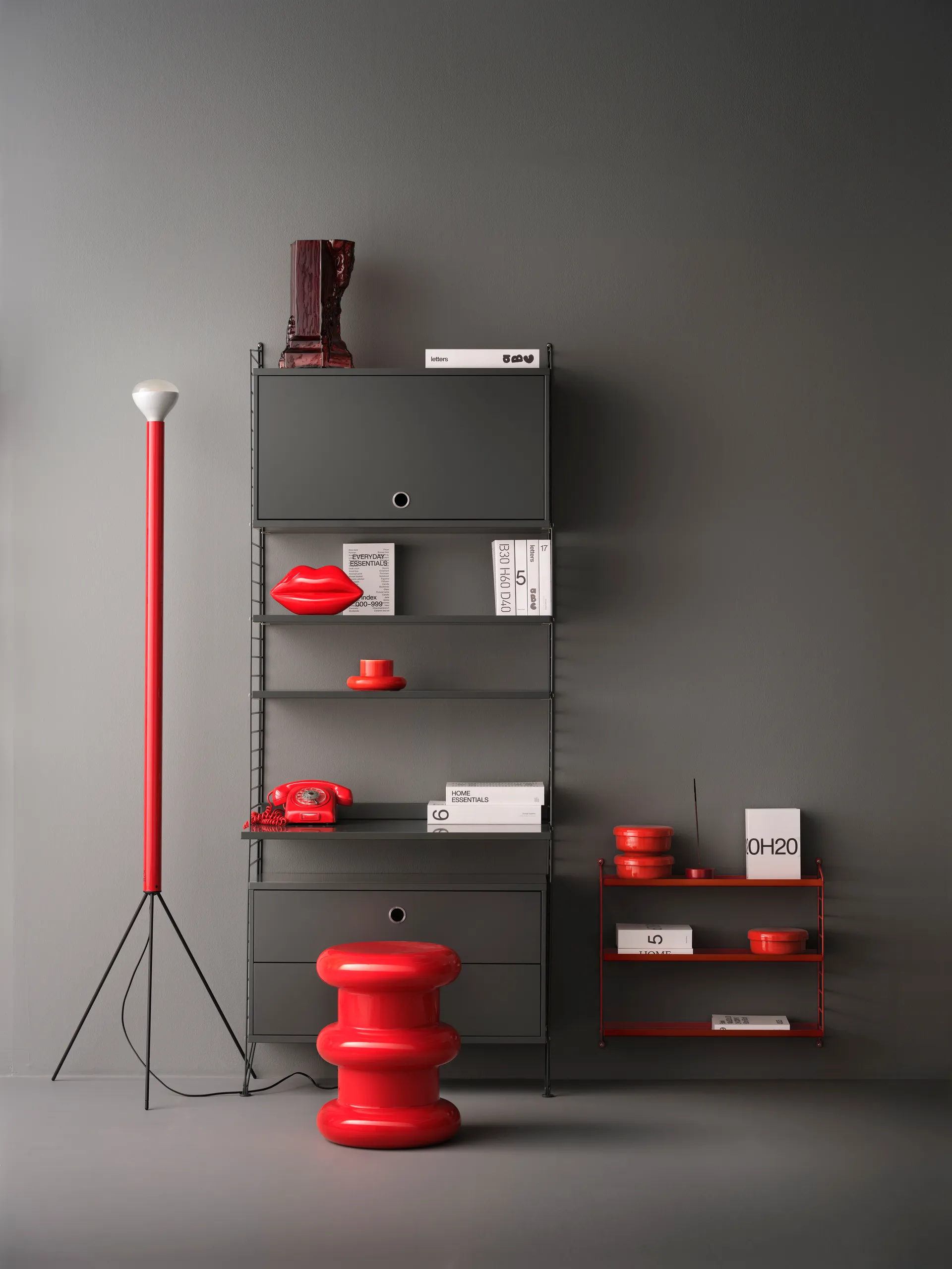 String Pocket metall, Oxtorgsrød String