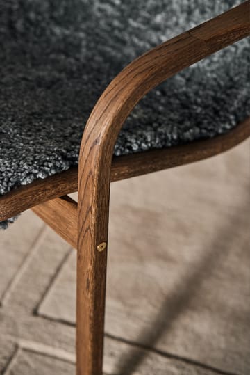 Lamino lenestol eik/saueskinn Special Edition - Rubio Monocoat Chocolate-Charcoal - Swedese