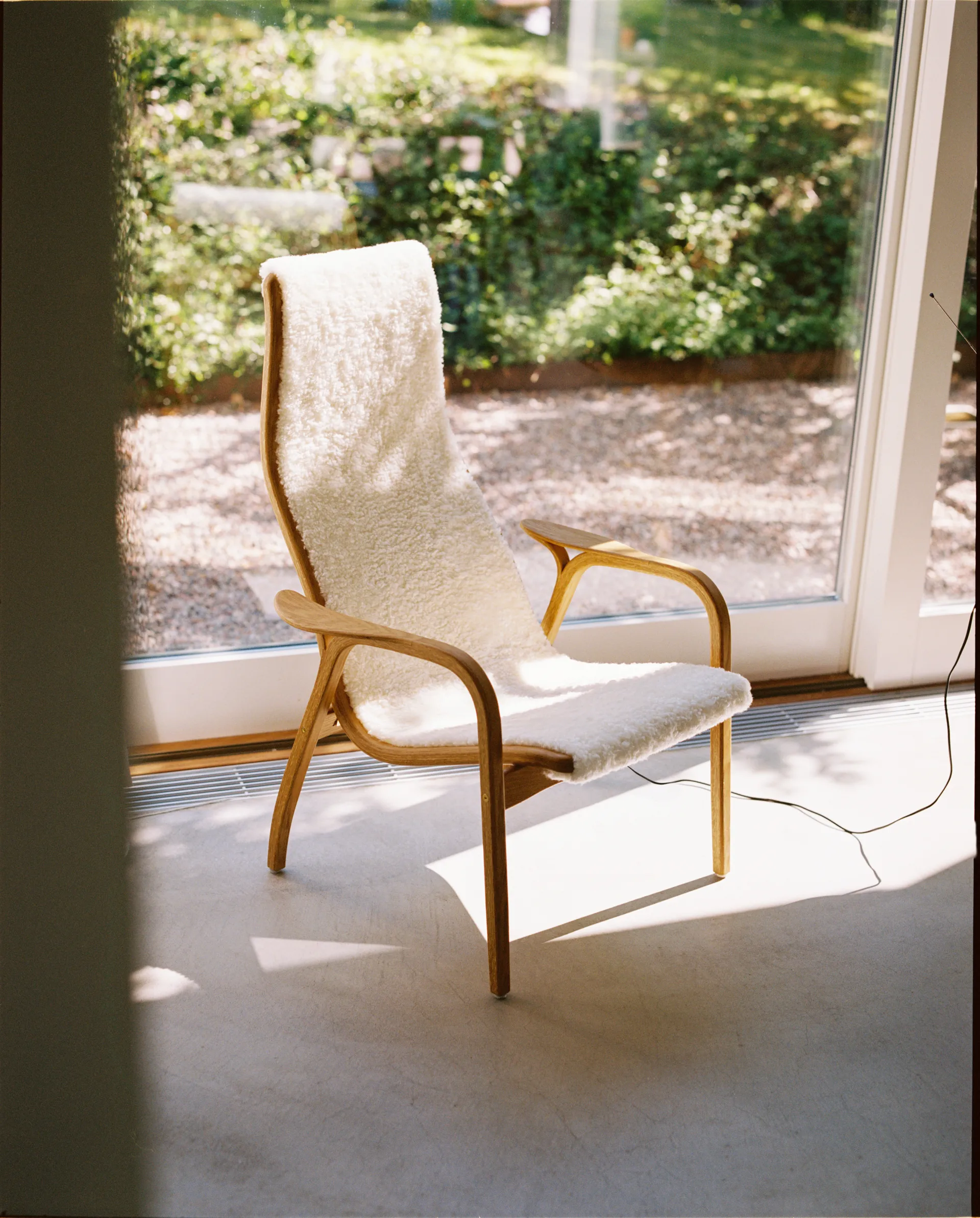 Lamino lenestol oljet eik/saueskinn, Off-white (hvit) Swedese