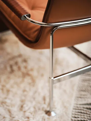 Serpentine lenestol - Lær Elmo Soft Lys brun-krom-tärnsjö Cognac - Swedese