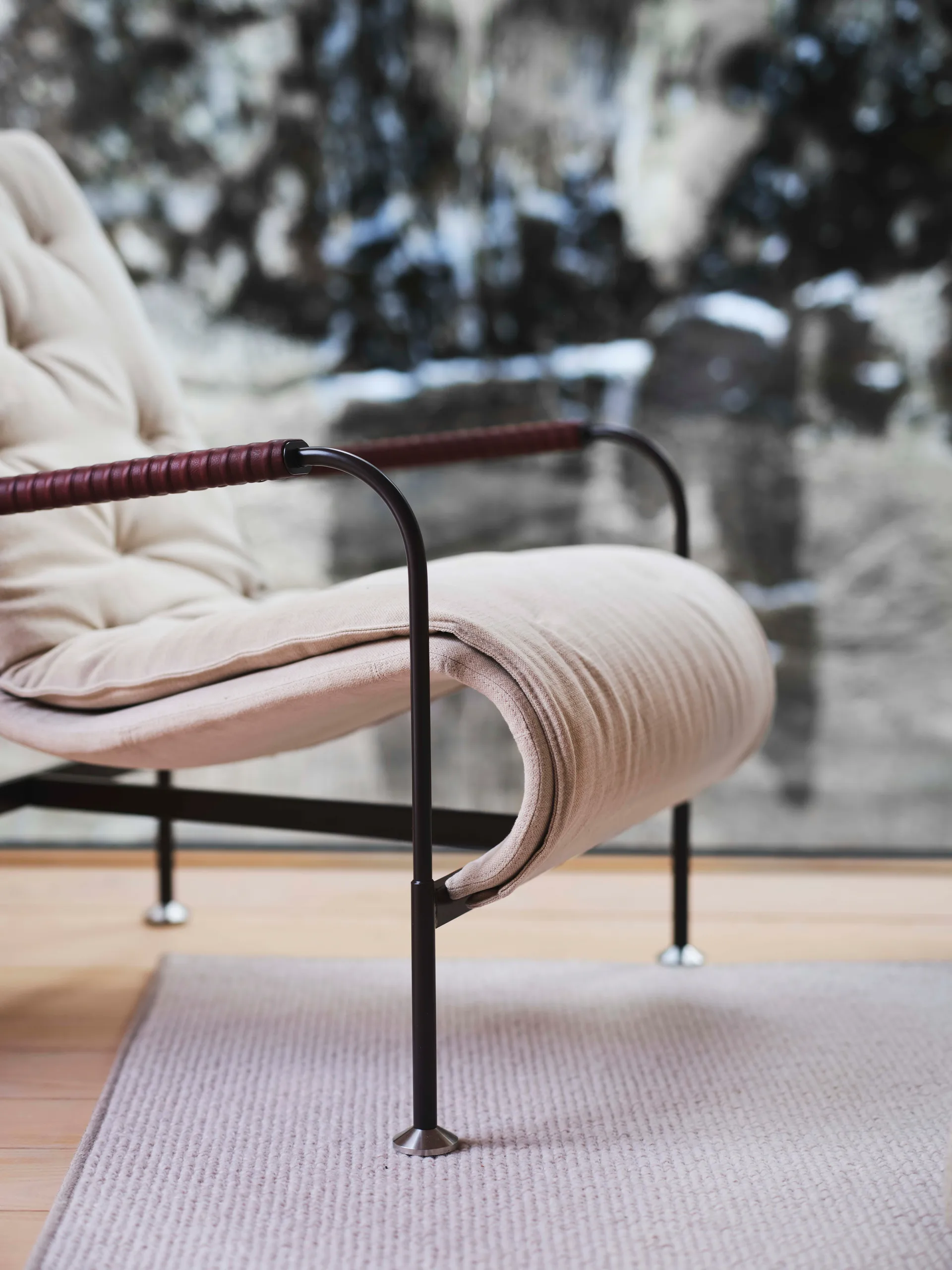 Serpentine lenestol, Stoff Romo Linara Rye-krom Swedese