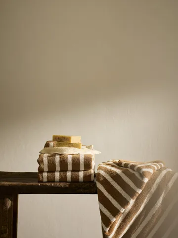 Bonnie badehåndkle 70x140 cm - Brown - Tell Me More
