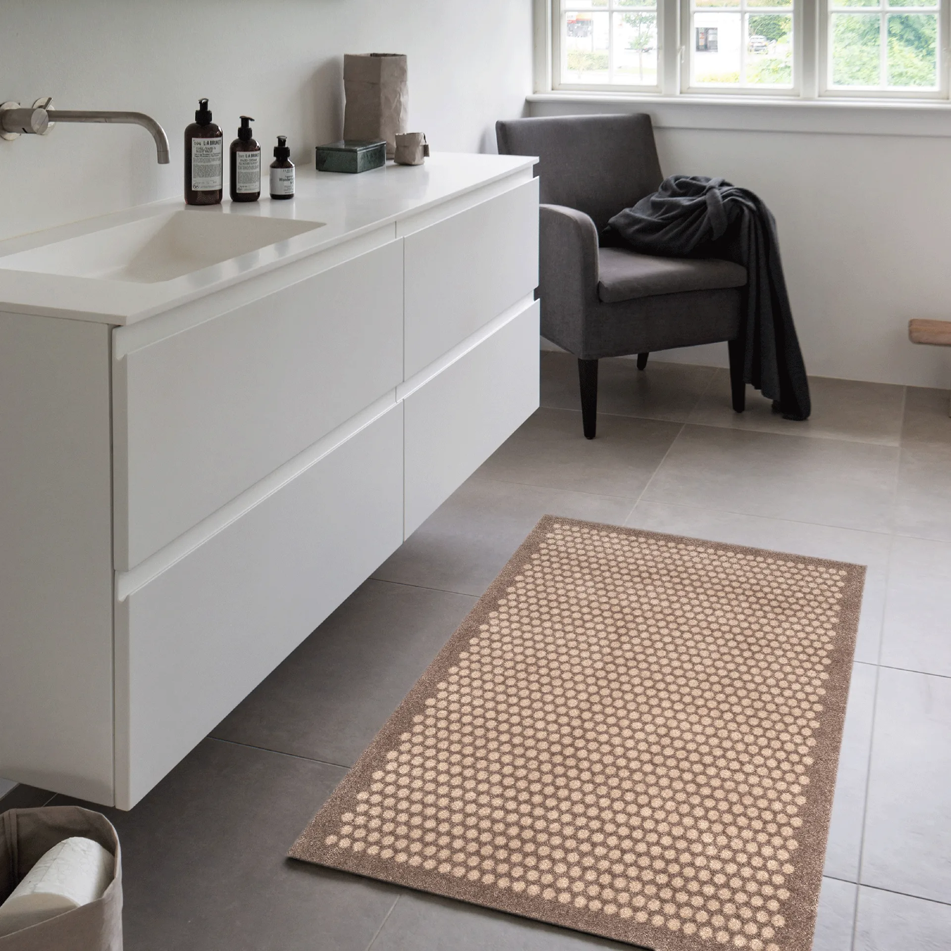 Dots entréteppe, Sand, 90 x 130 cm tica copenhagen
