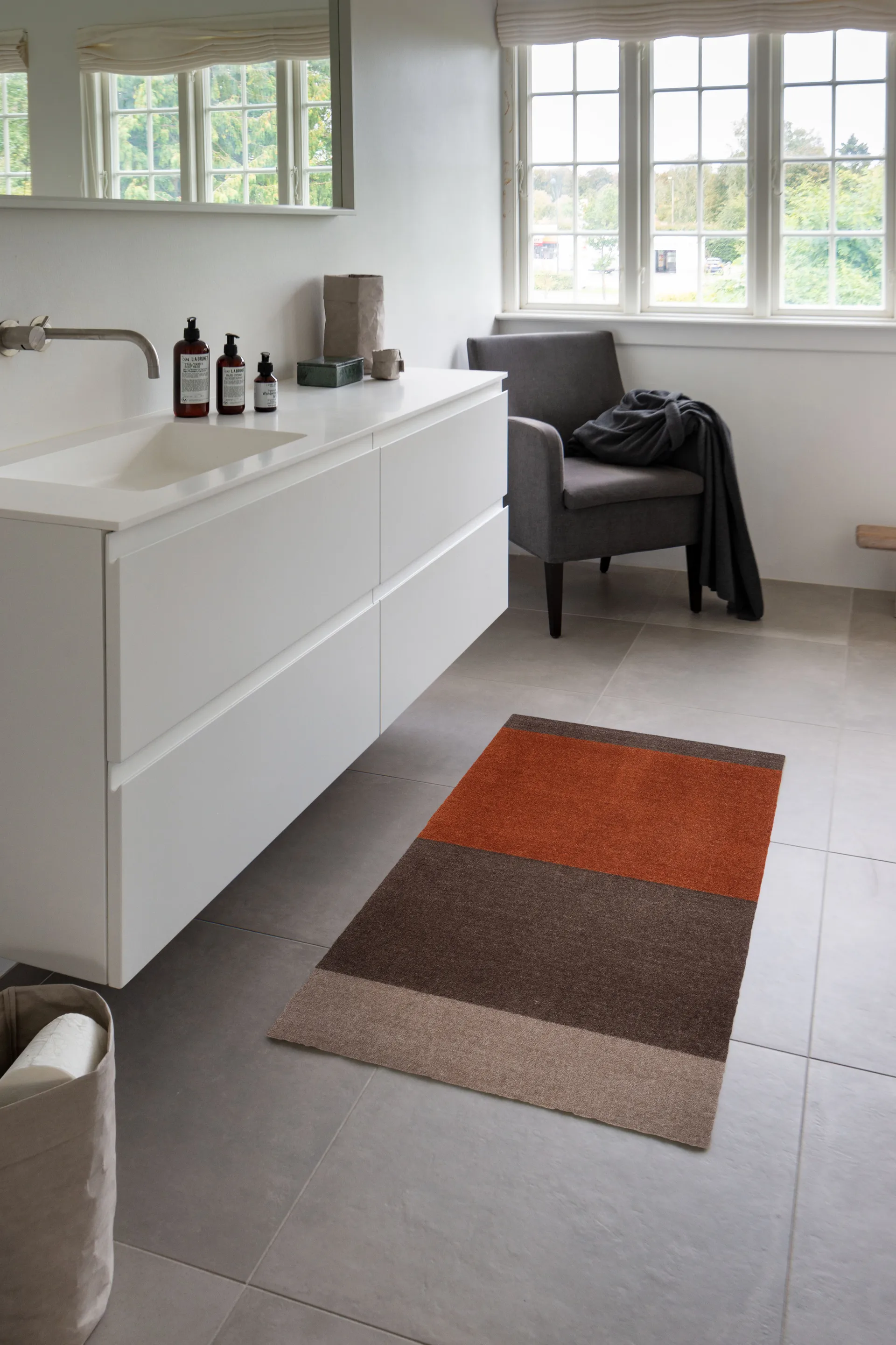 Stripes entréteppe horisontal, Brown-terrakotta, 67 x 120 cm tica copenhagen