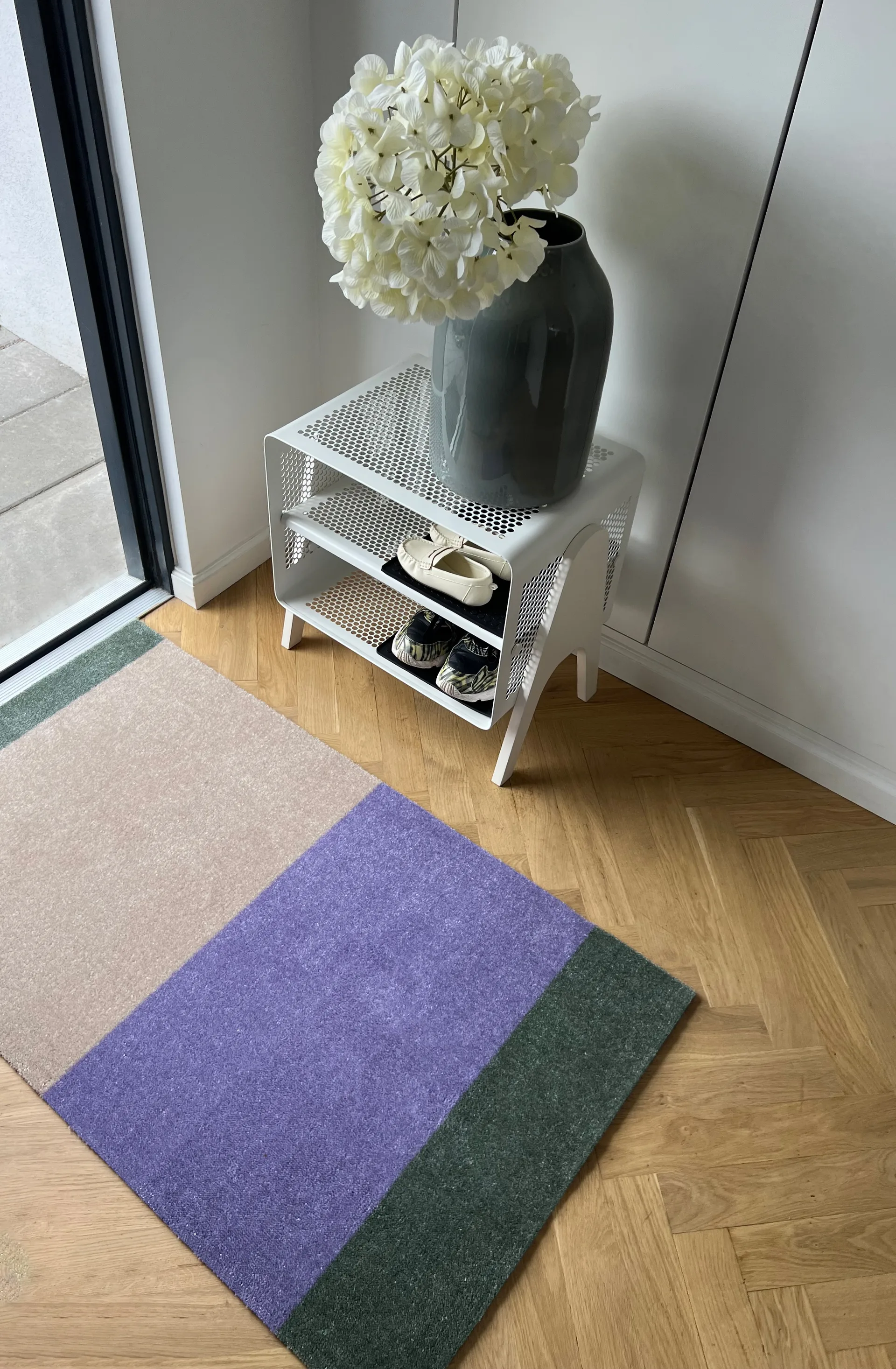 Stripes entréteppe horisontal, Lilac-ivory-green, 67x120 cm tica copenhagen