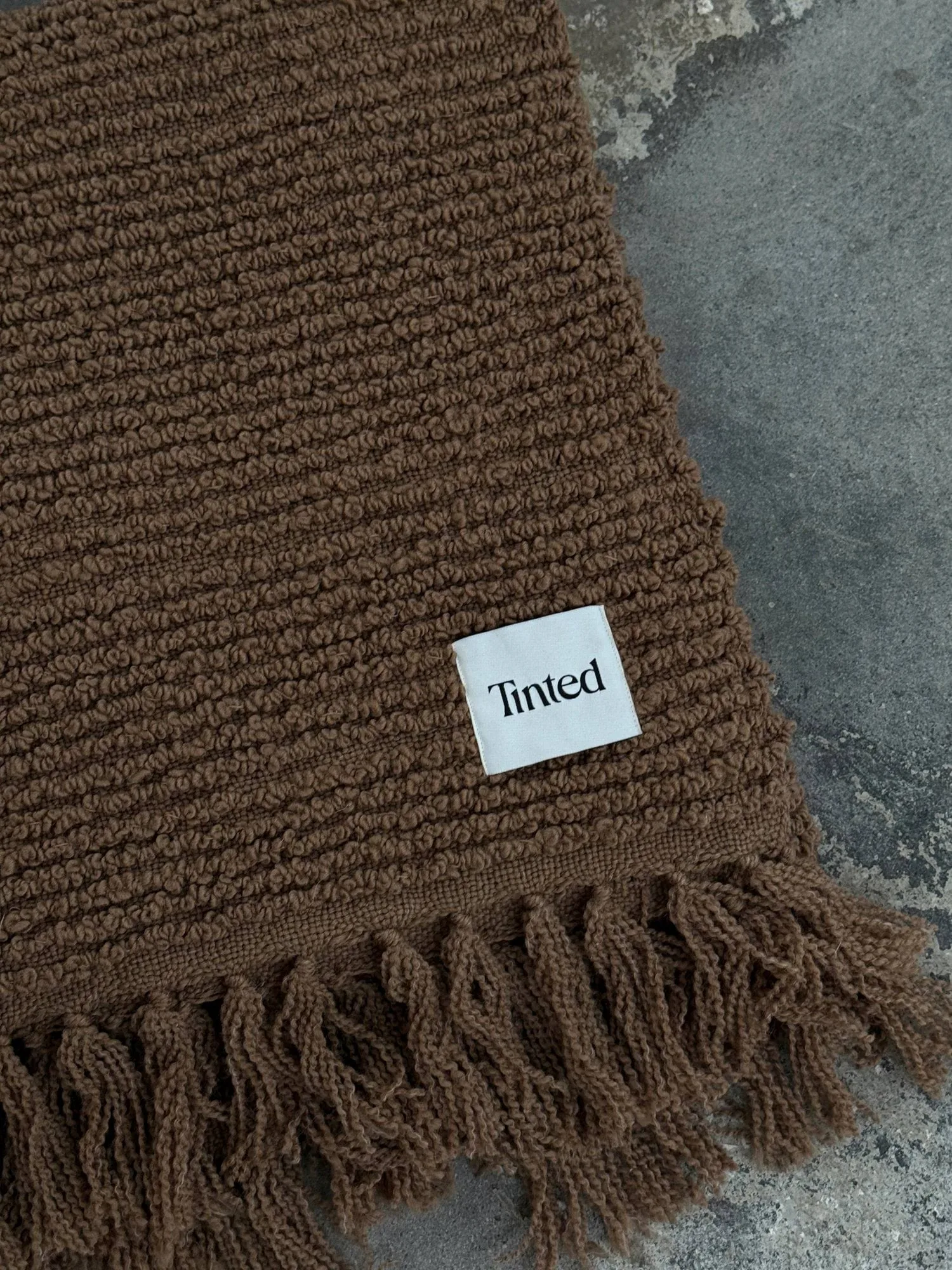 Janzen bouclé-pledd, Solid natural brown, 130x170 cm Tinted
