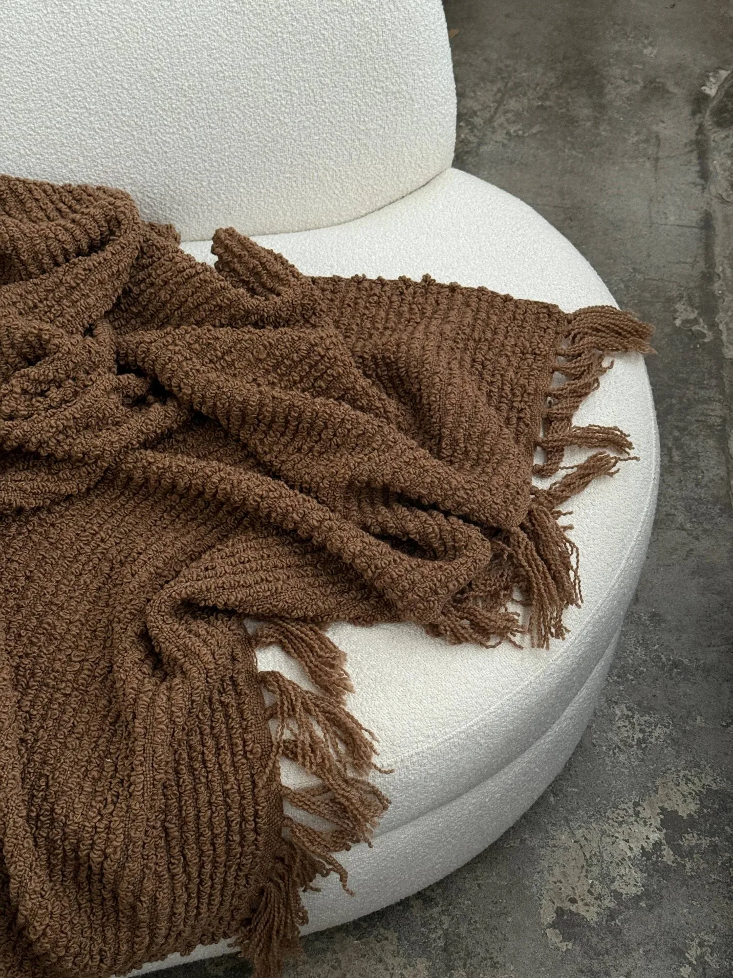 Janzen bouclé-pledd, Solid natural brown, 130x170 cm Tinted
