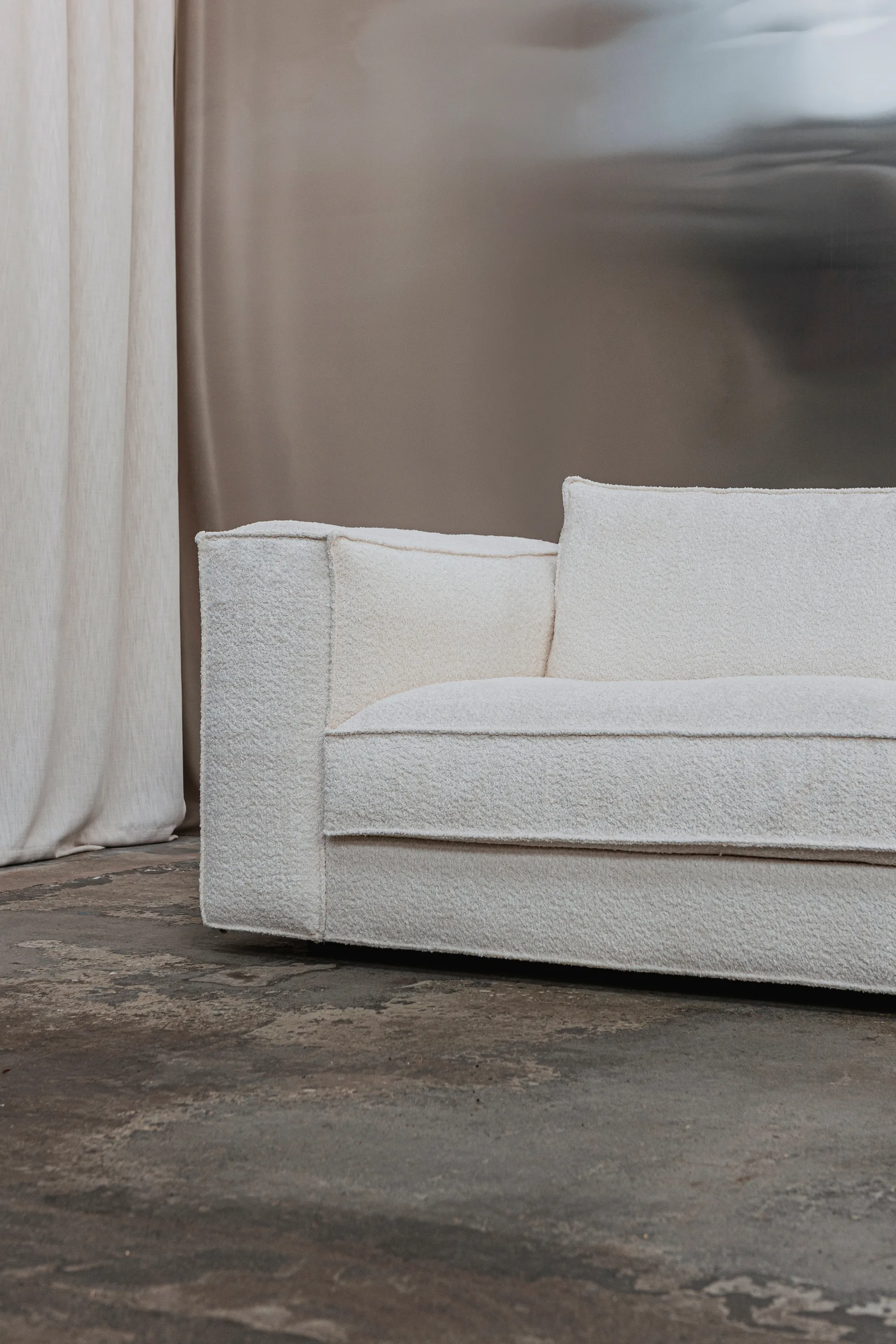 Klinge sofa, Bouclé soft off-white Tinted