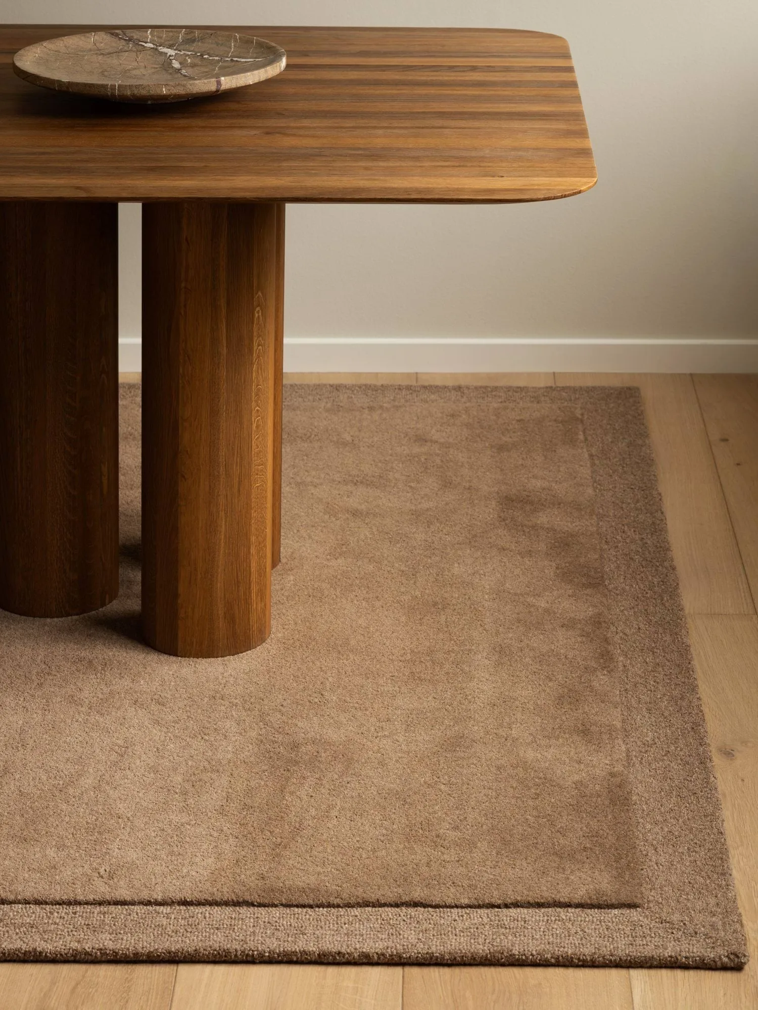 Louis ullteppe, Beige brown, 200x300 cm Tinted Louis ullteppe, Beige brown, 200x300 cm Tinted