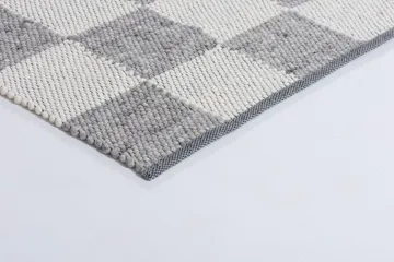 Gotland Design teppe Special Edition - Silver-white nr. 2418, 200x200 cm - Tisca