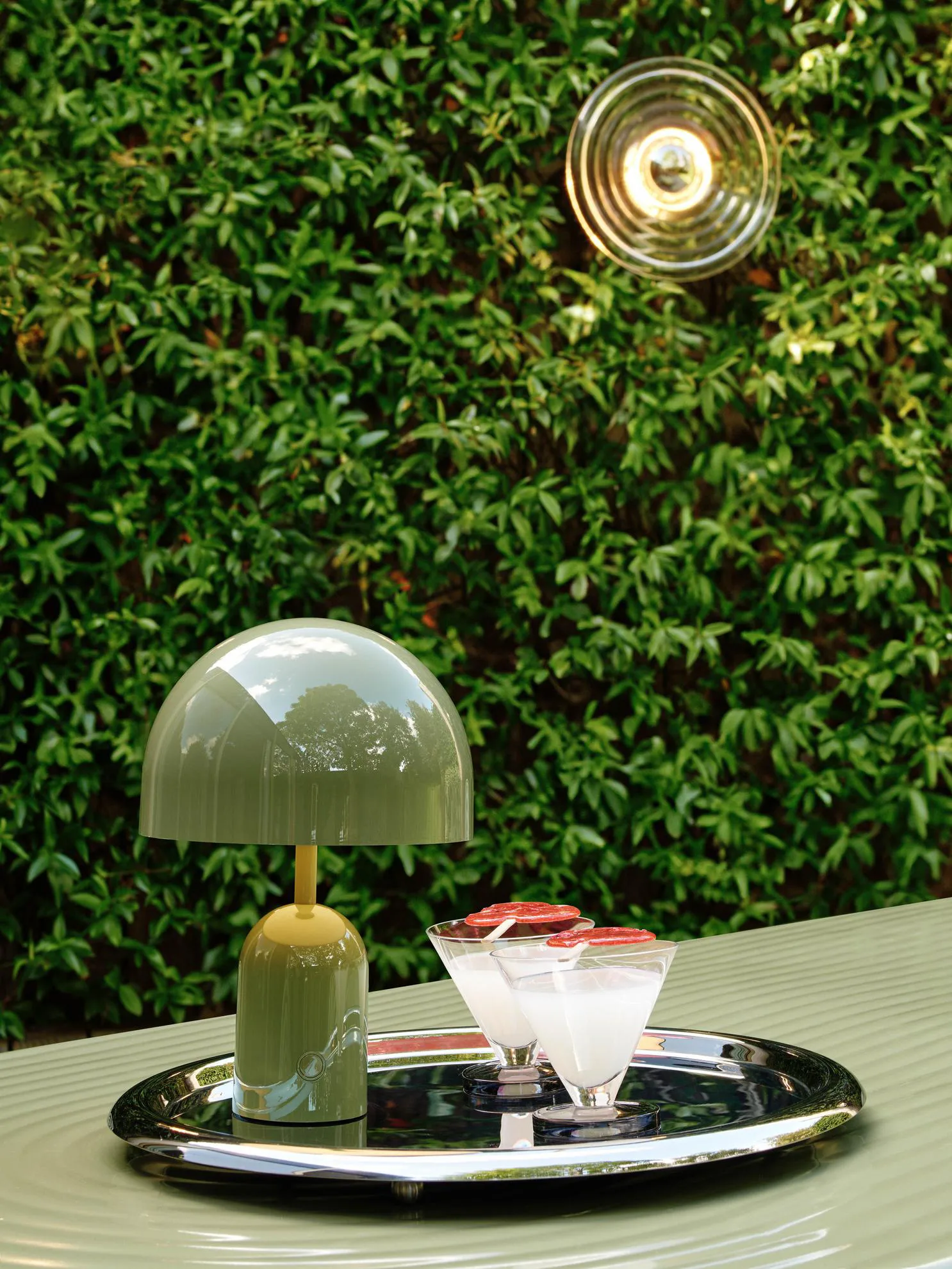 Bell Portable LED bordlampe 28 cm, Moss Tom Dixon