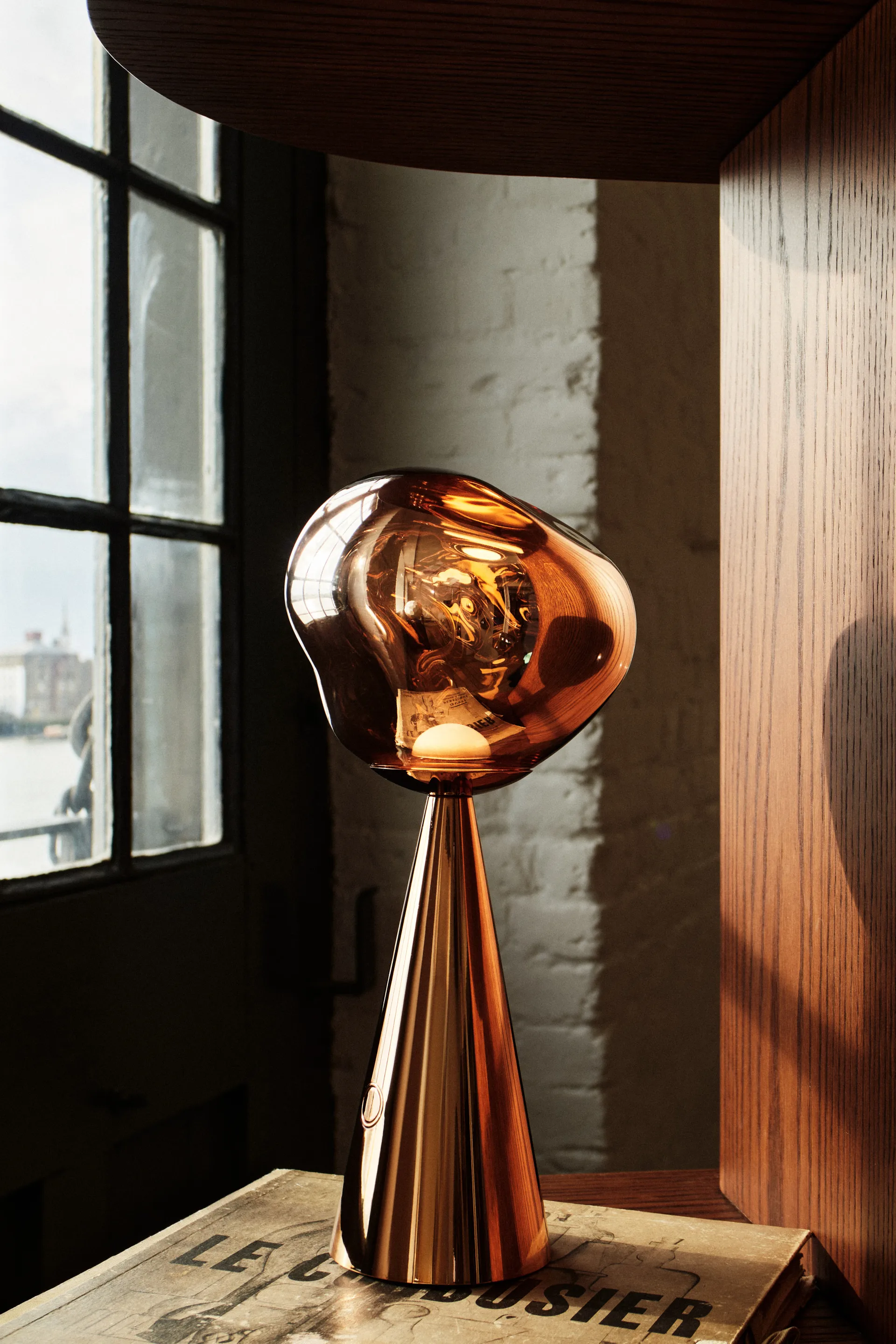 Melt Portable LED bordlampe 28,5 cm, Bronse Tom Dixon