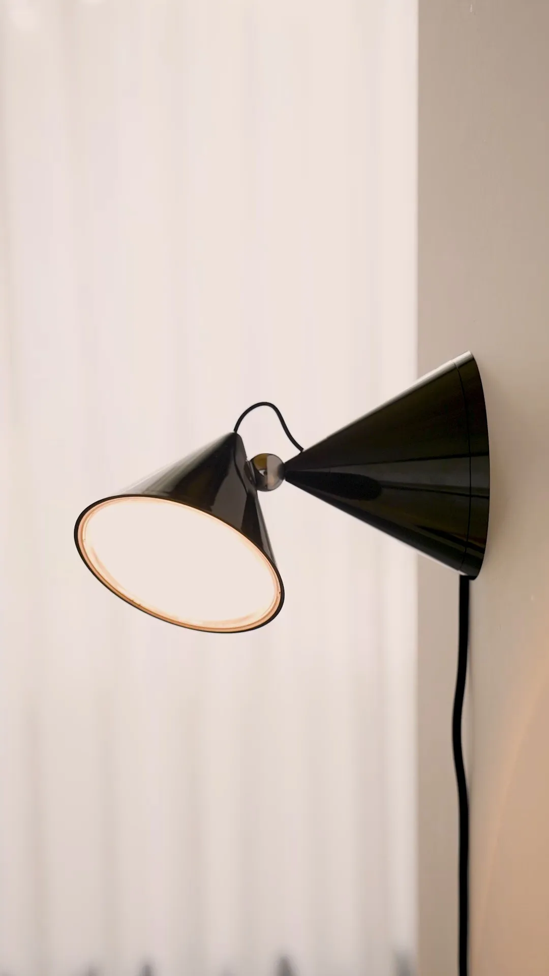 Pose Surface vegglampe, Kelp Tom Dixon