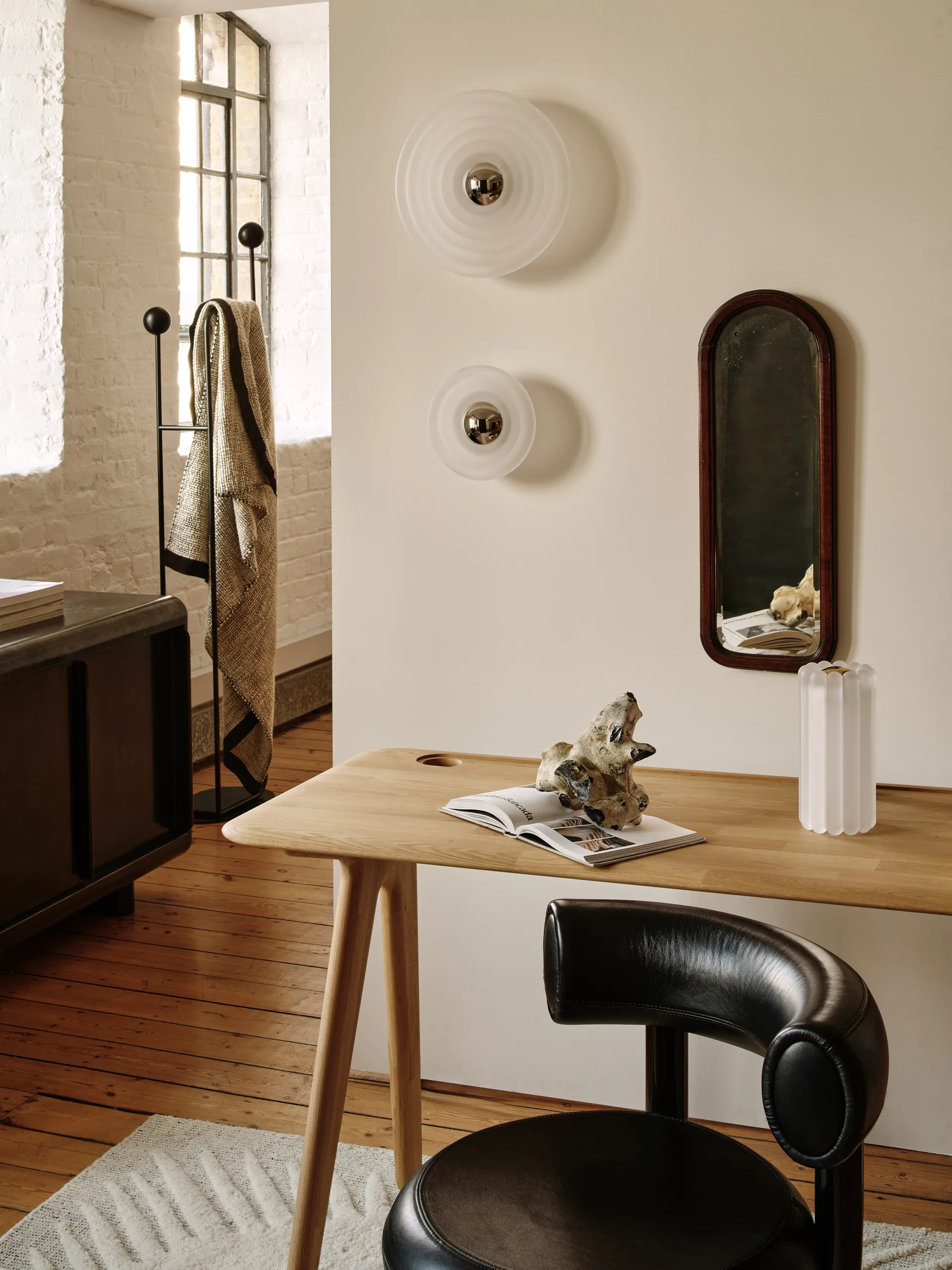 Press Surface vegglampe mini LED 21,5 cm, Frostet Tom Dixon