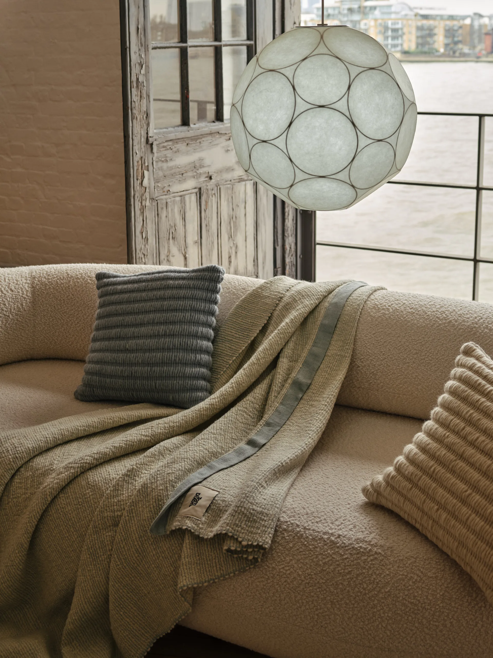 Thread pledd 140x180 cm, Blue & White Tom Dixon