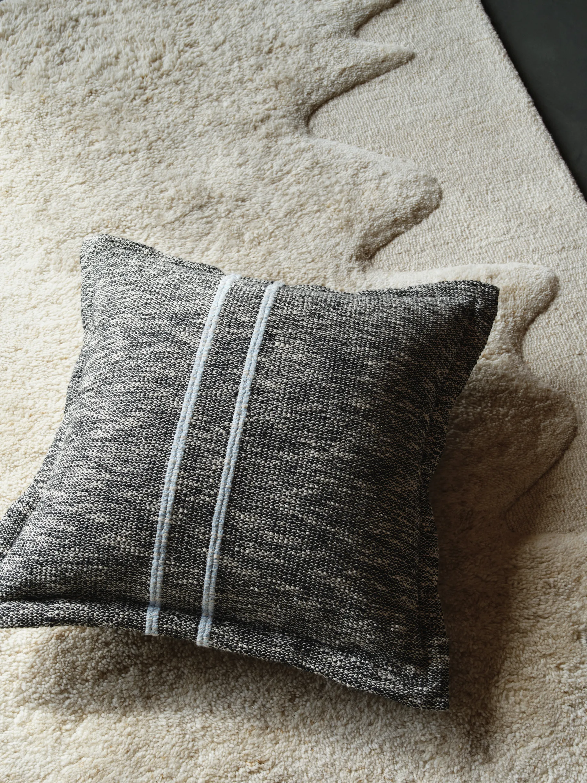 Track pyntepute, Black, 56x56 cm Tom Dixon