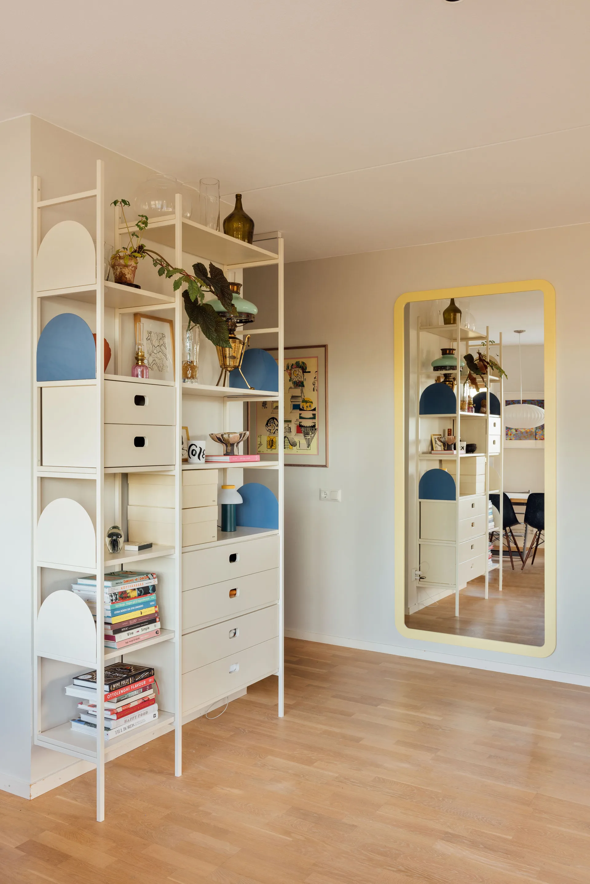 Portal bokhylle 123 cm - Off-white,  TÔNN furniture