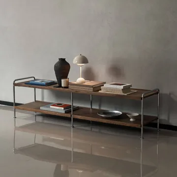Alima NDS4 konsollhylle - Lakkert valnøtt-krom, 162x42x38 cm - &Tradition