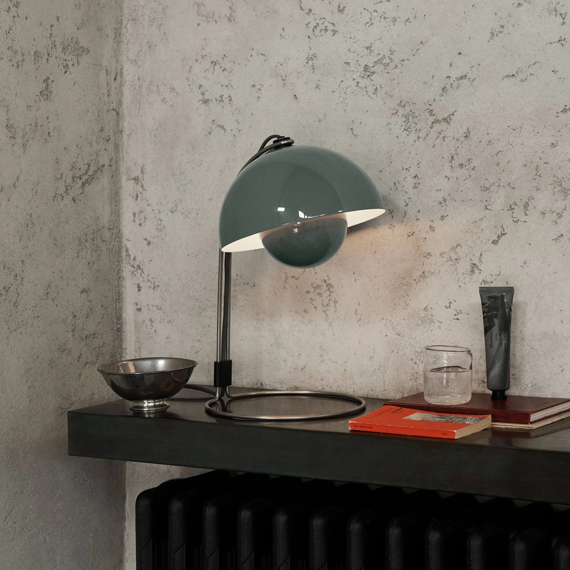 FlowerPot bordlampe VP4, Stone blue &Tradition