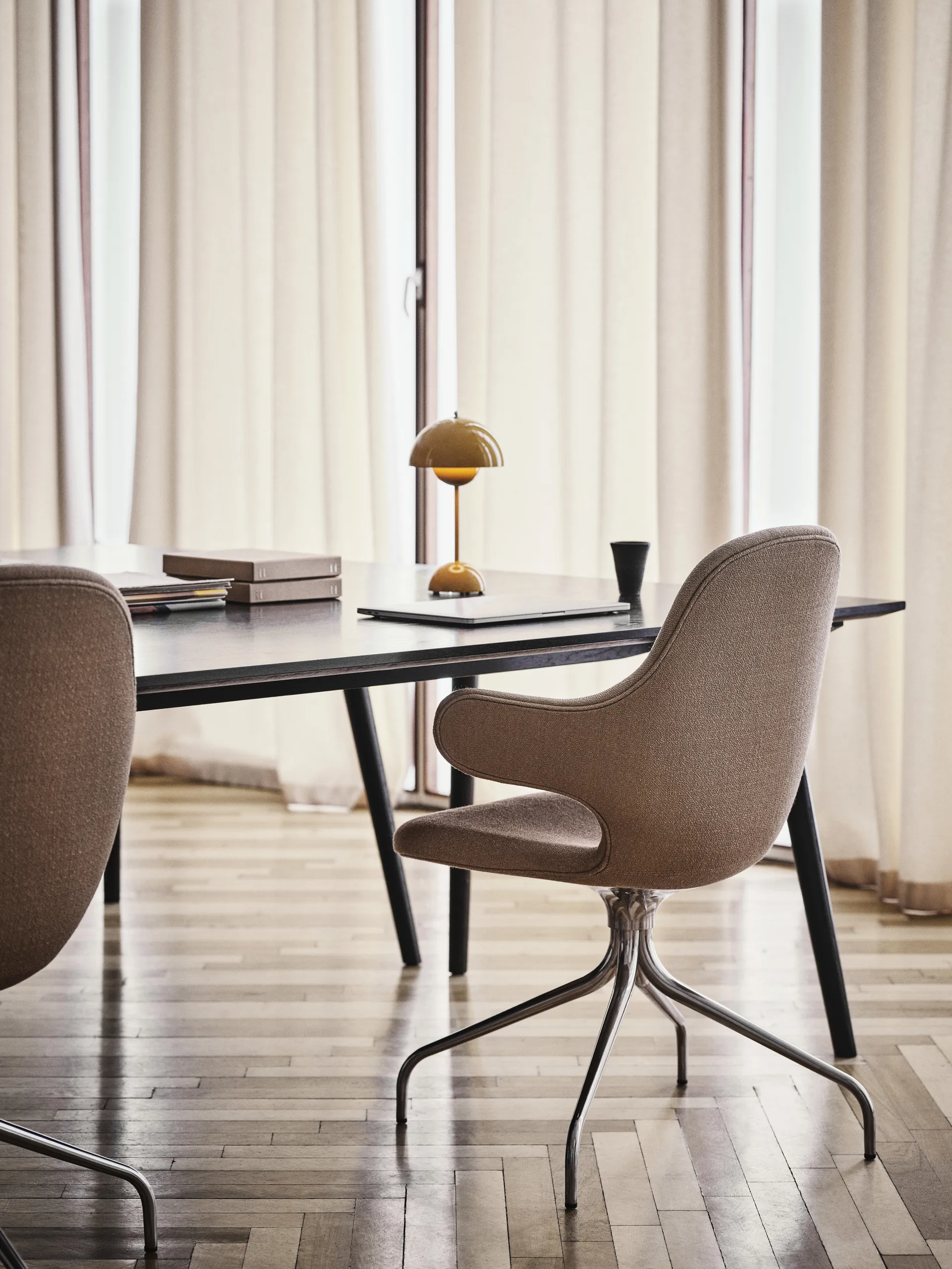 Flowerpot portable bordlampe VP9, Mustard &Tradition