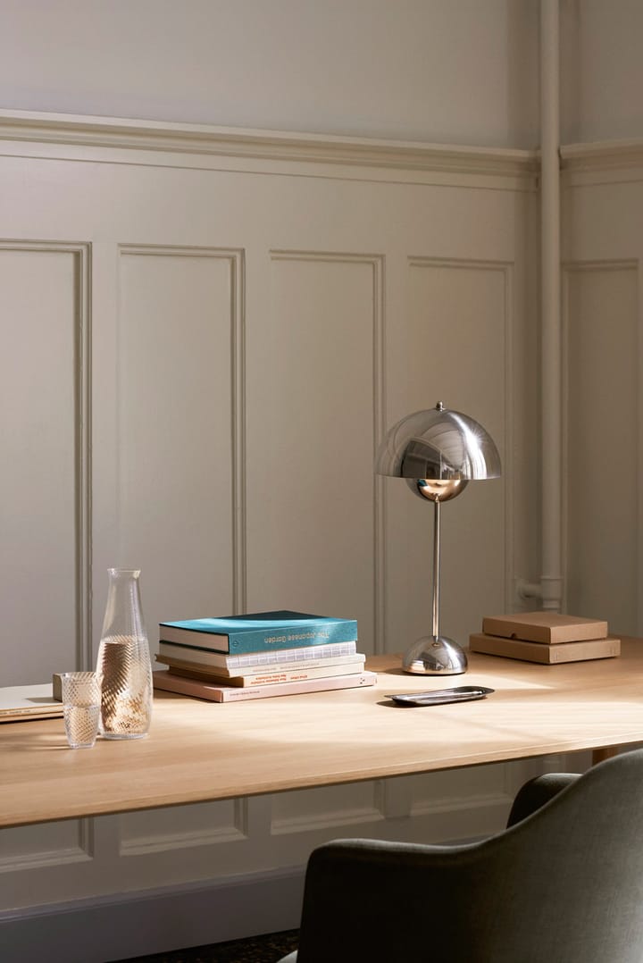FlowerPot VP3 bordlampe, Chrome-plated &Tradition