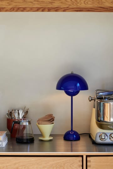 FlowerPot VP3 bordlampe - Cobalt blue - &Tradition
